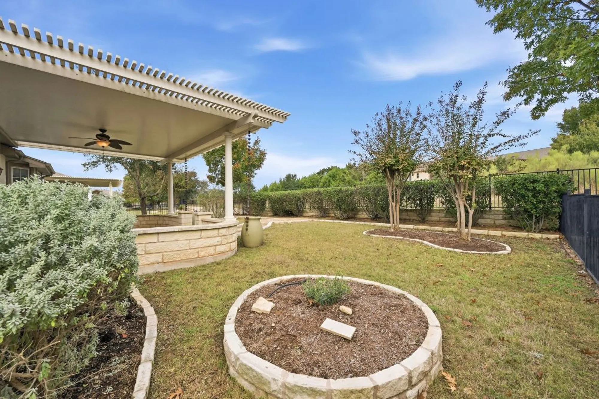 Property Slideshow image 38 of 40 | 512 armstrong dr, Georgetown, TX, 78633