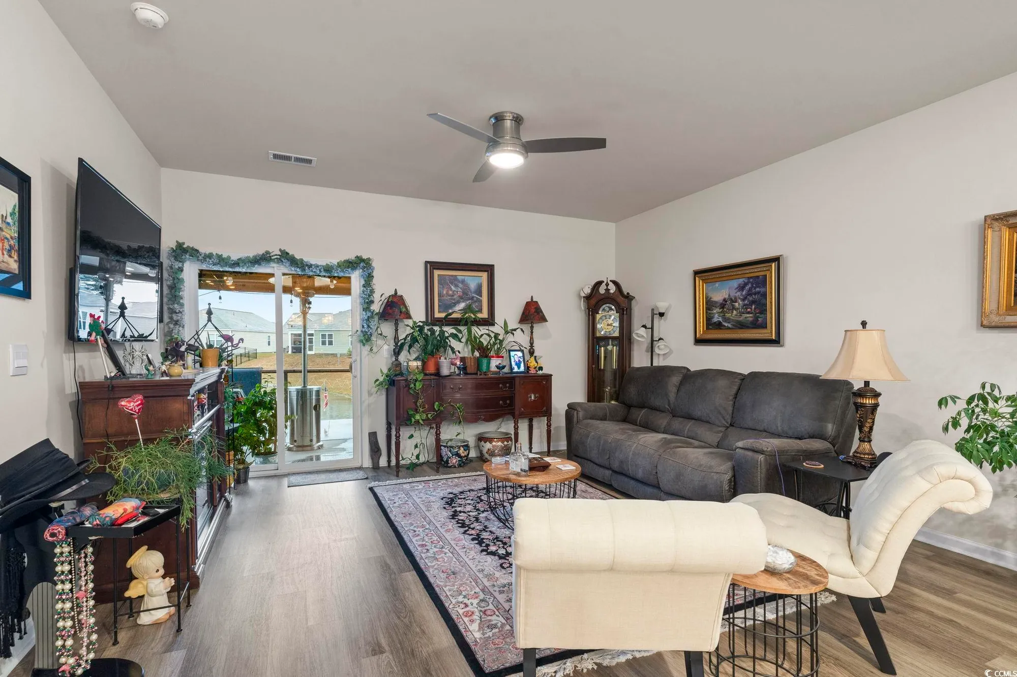 Property Slideshow image 15 of 35 | 327 vaccaro dr, Myrtle Beach, SC, 29588
