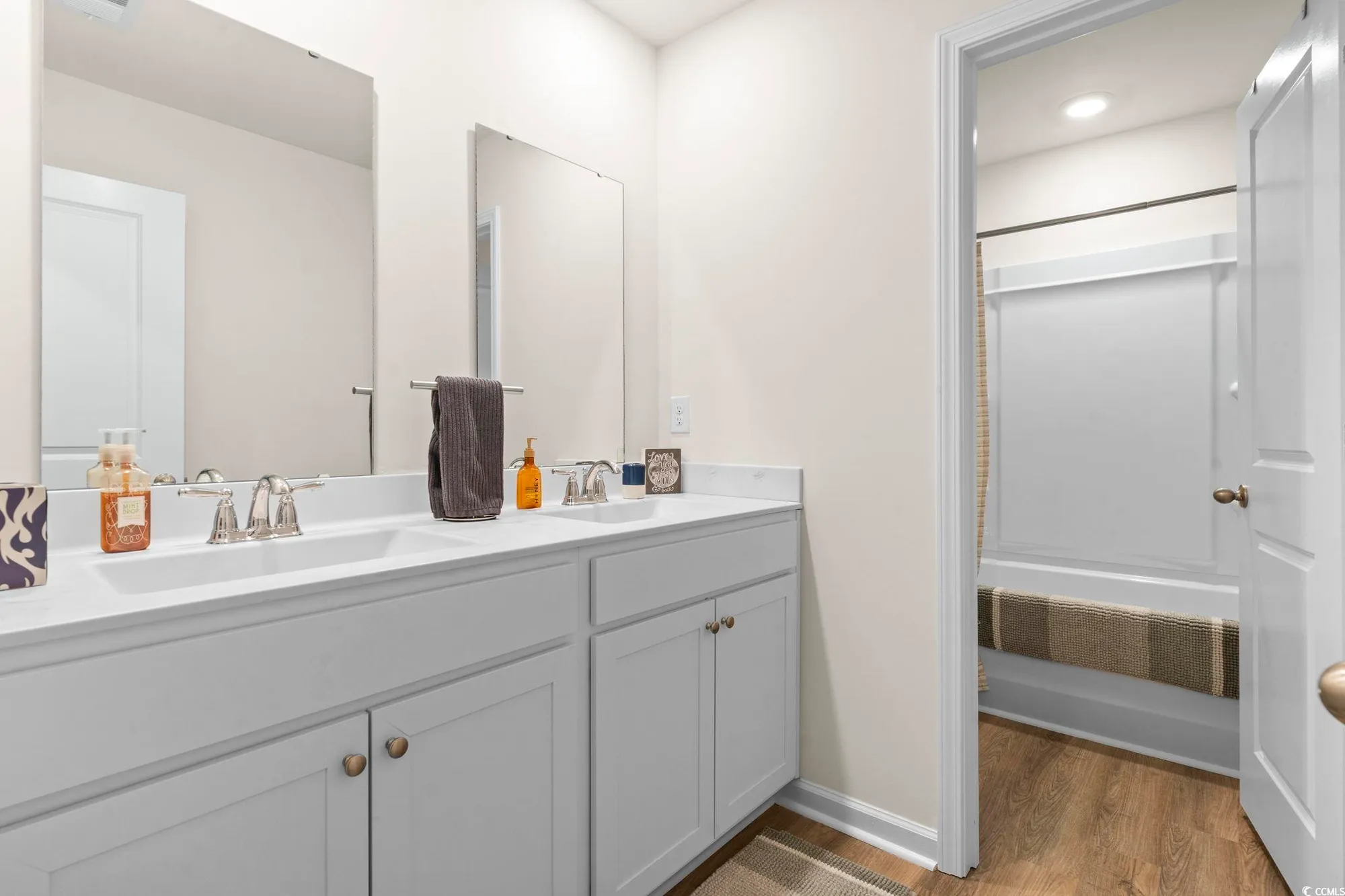 Property Slideshow image 17 of 35 | 327 vaccaro dr, Myrtle Beach, SC, 29588