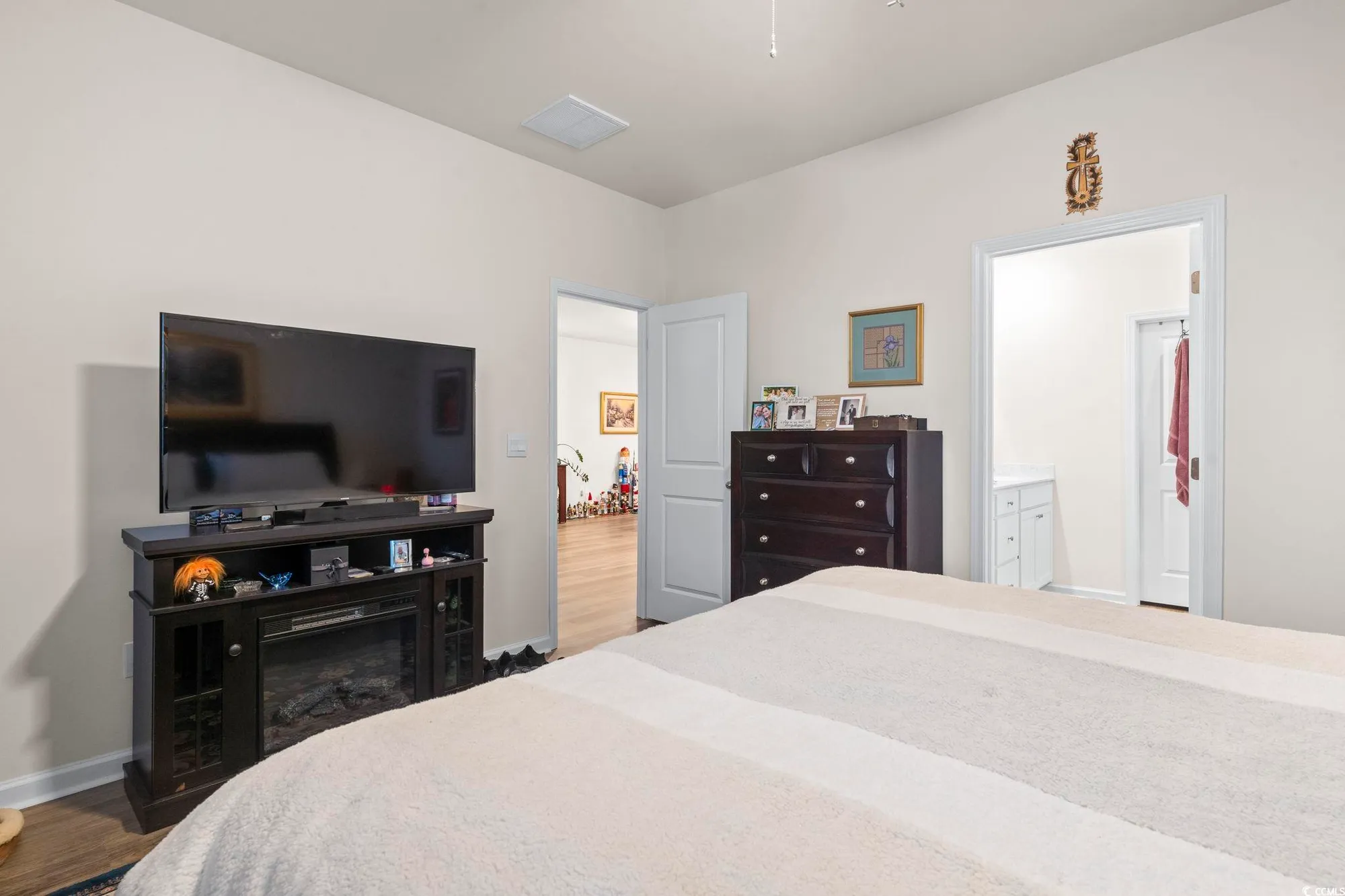 Property Slideshow image 18 of 35 | 327 vaccaro dr, Myrtle Beach, SC, 29588