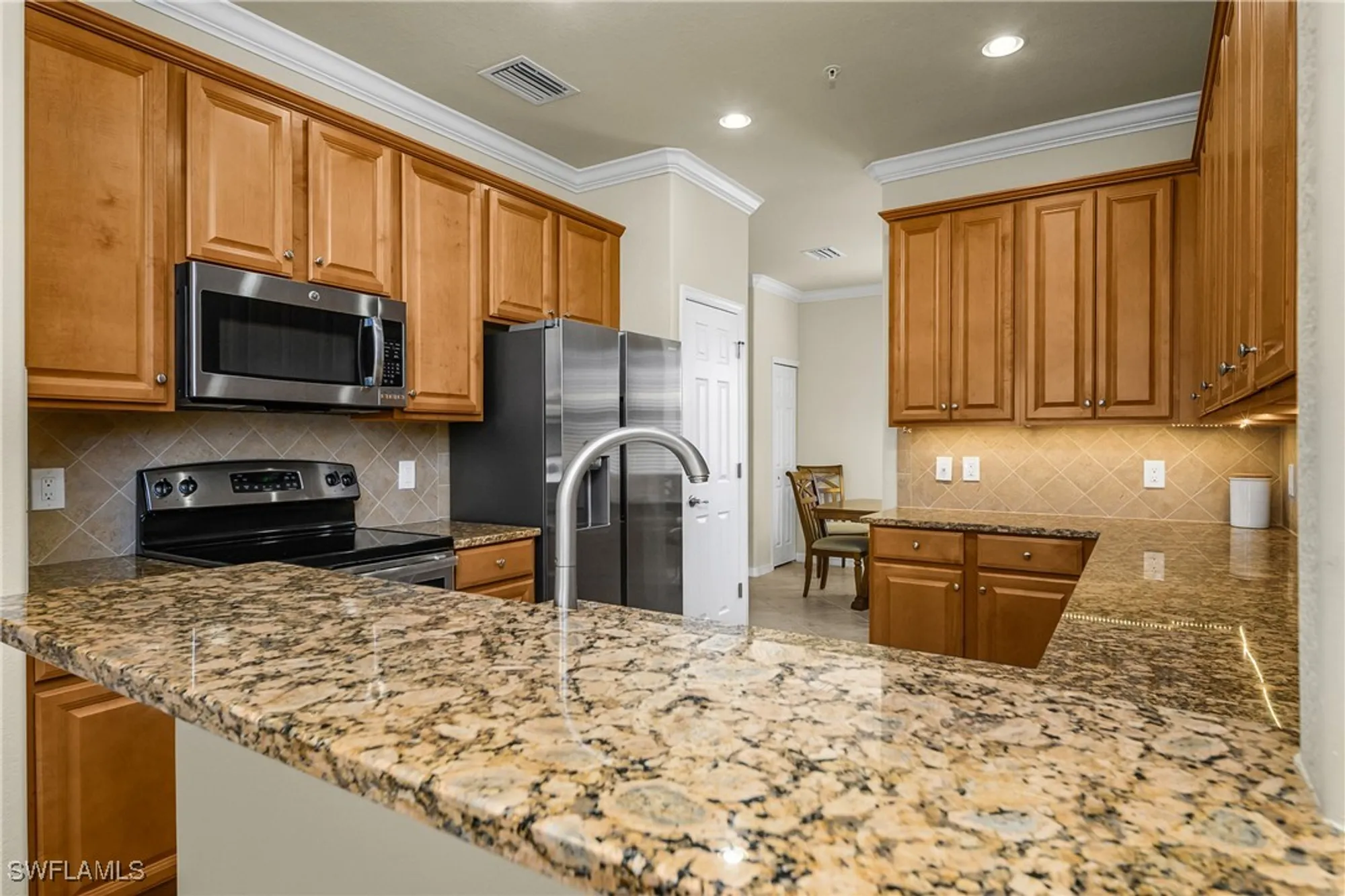 Property Slideshow image 13 of 50 | 9495 napoli ln 201, Naples, FL, 34113