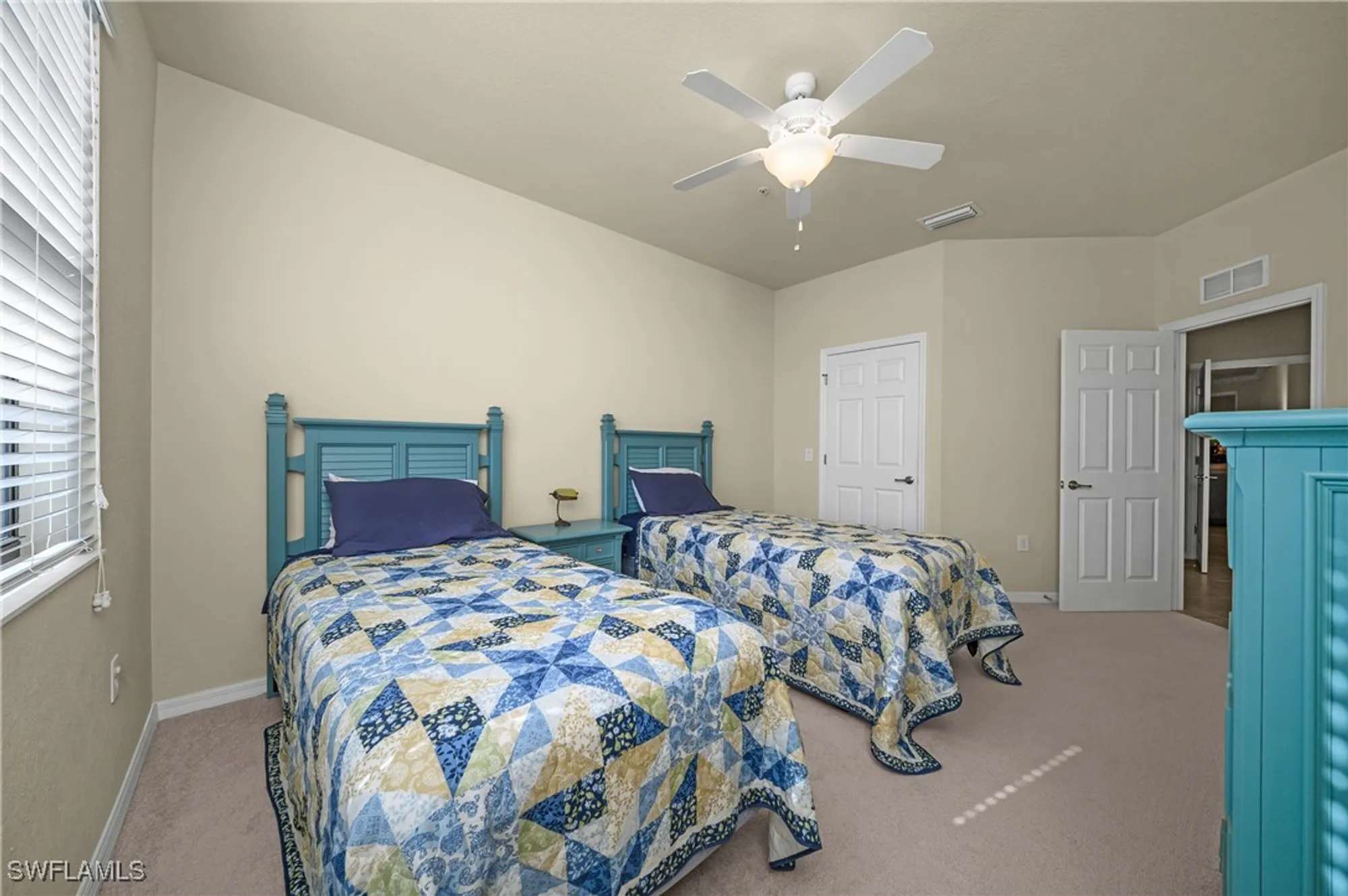 Property Slideshow image 25 of 50 | 9495 napoli ln 201, Naples, FL, 34113