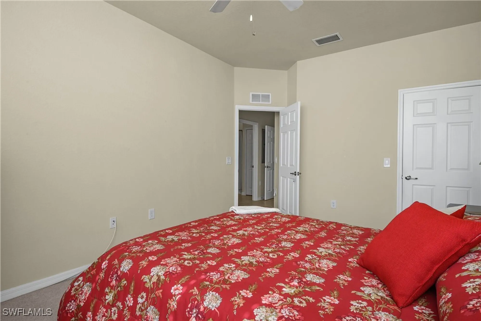 Property Slideshow image 23 of 50 | 9495 napoli ln 201, Naples, FL, 34113