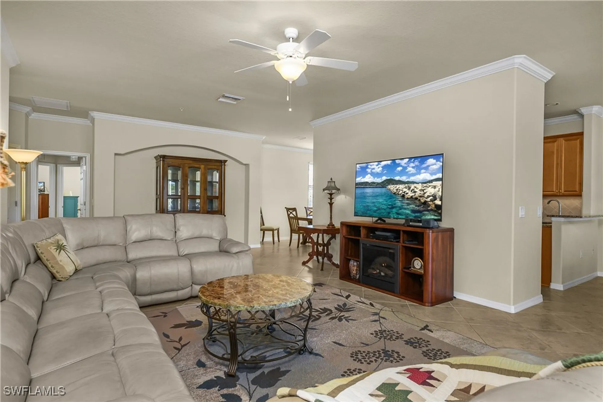 Property Slideshow image 5 of 50 | 9495 napoli ln 201, Naples, FL, 34113