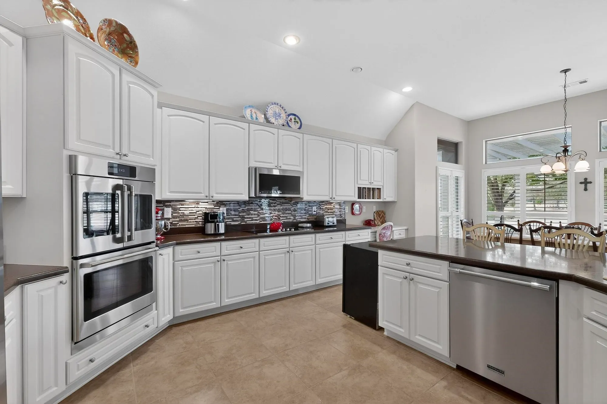 Property Slideshow image 20 of 40 | 10900 fieldstone st, Denton, TX, 76207