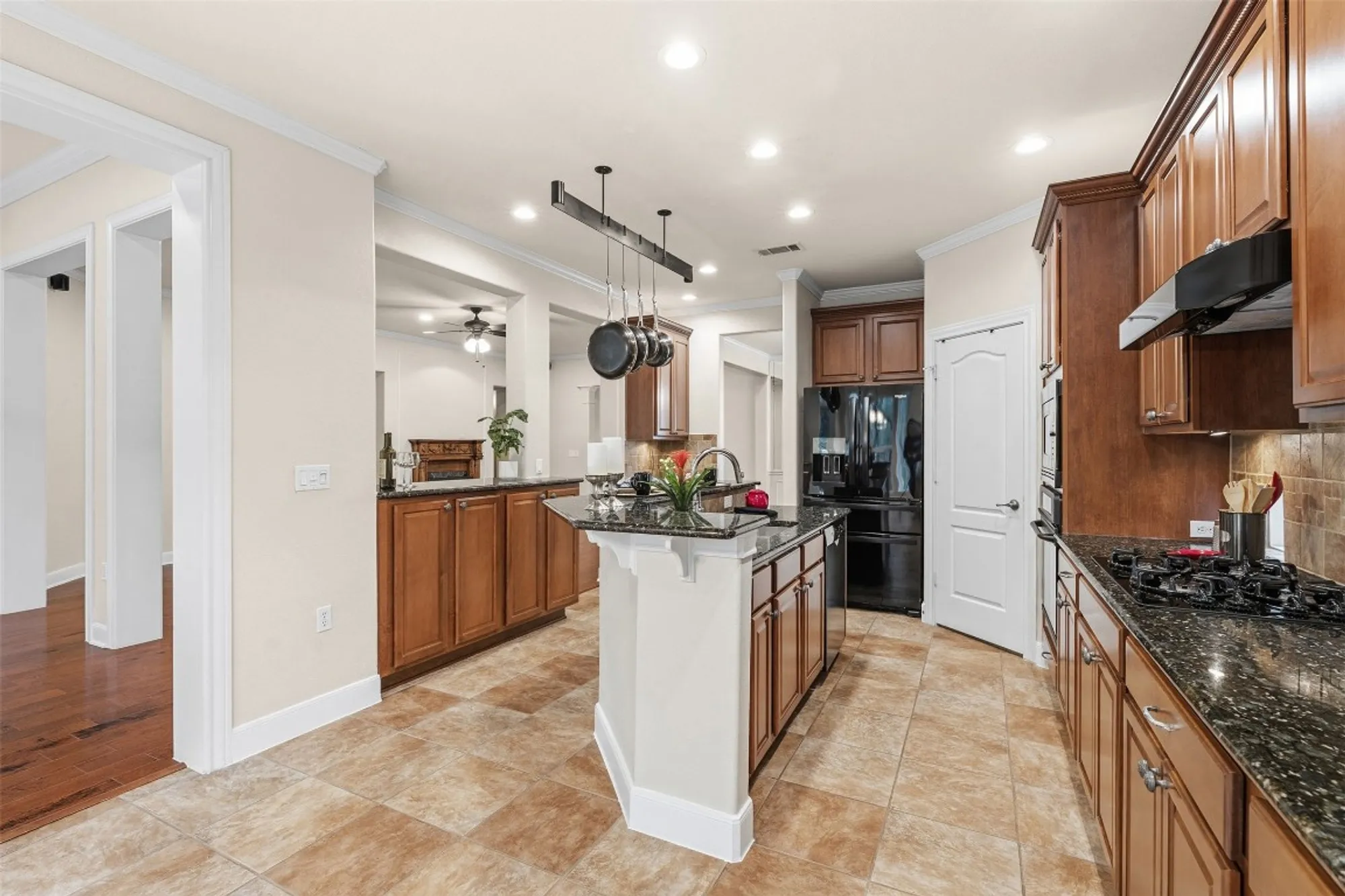 Property Slideshow image 17 of 40 | 307 armstrong dr, Georgetown, TX, 78633