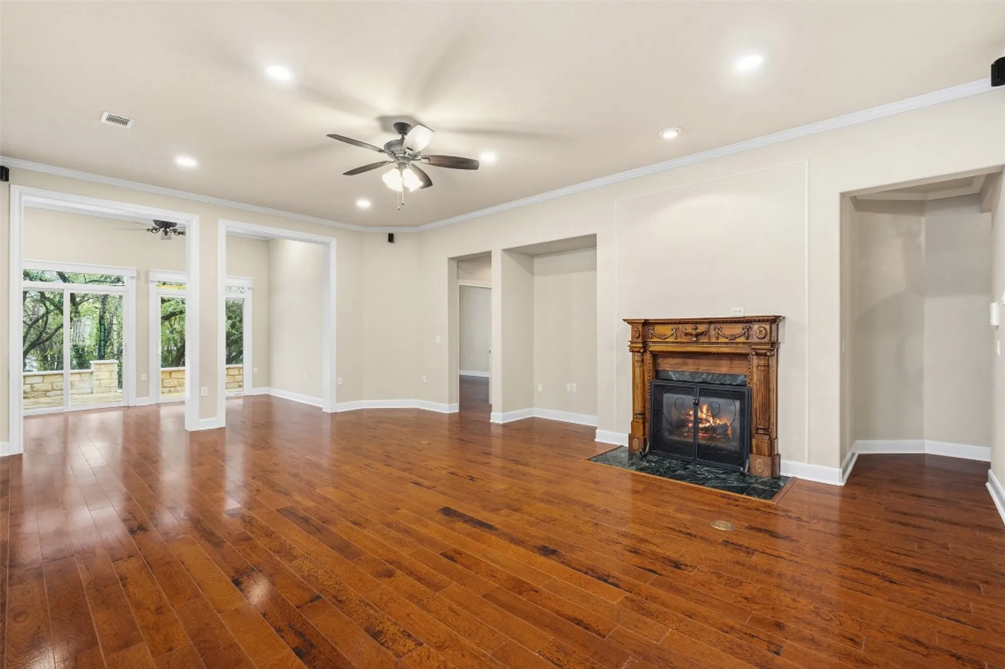 Property Slideshow image 11 of 40 | 307 armstrong dr, Georgetown, TX, 78633