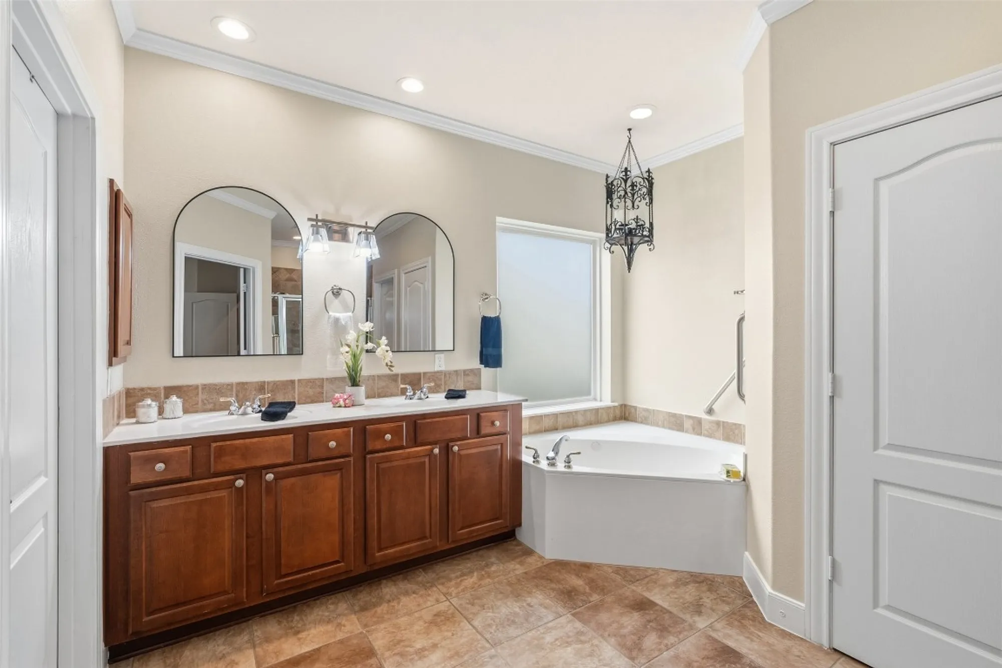 Property Slideshow image 24 of 40 | 307 armstrong dr, Georgetown, TX, 78633