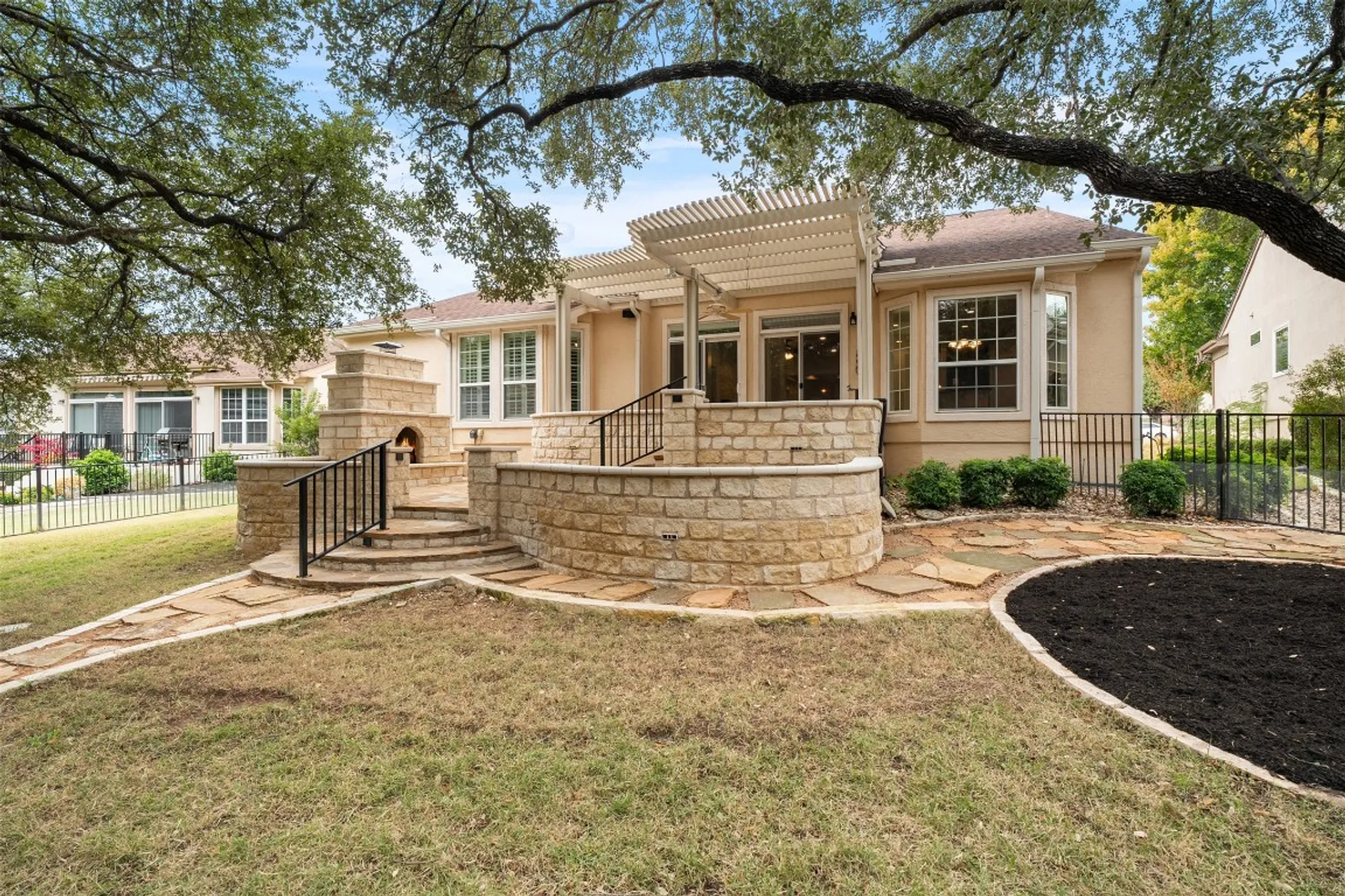 Property Slideshow image 2 of 40 | 307 armstrong dr, Georgetown, TX, 78633