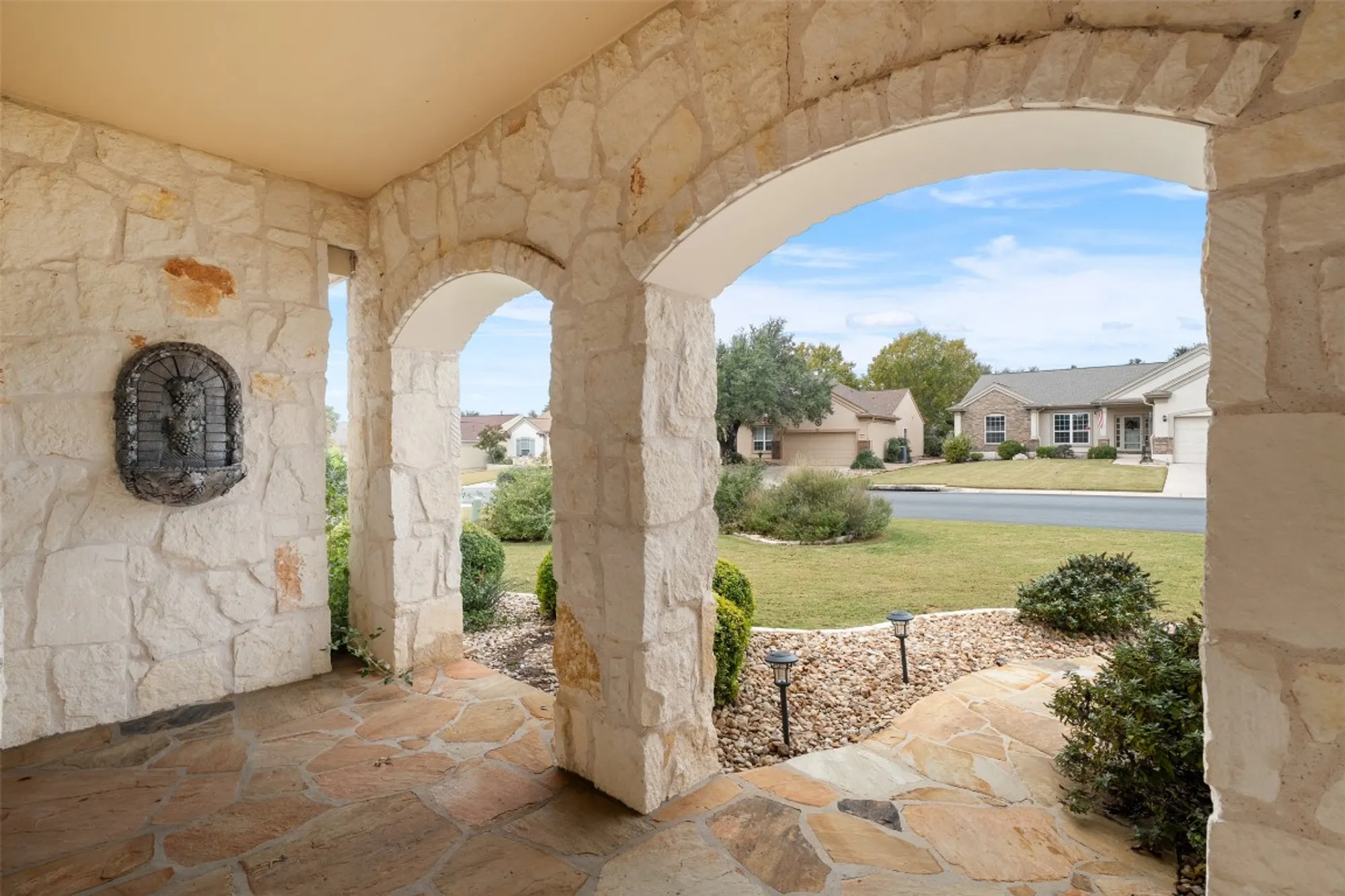 Property Slideshow image 7 of 40 | 307 armstrong dr, Georgetown, TX, 78633
