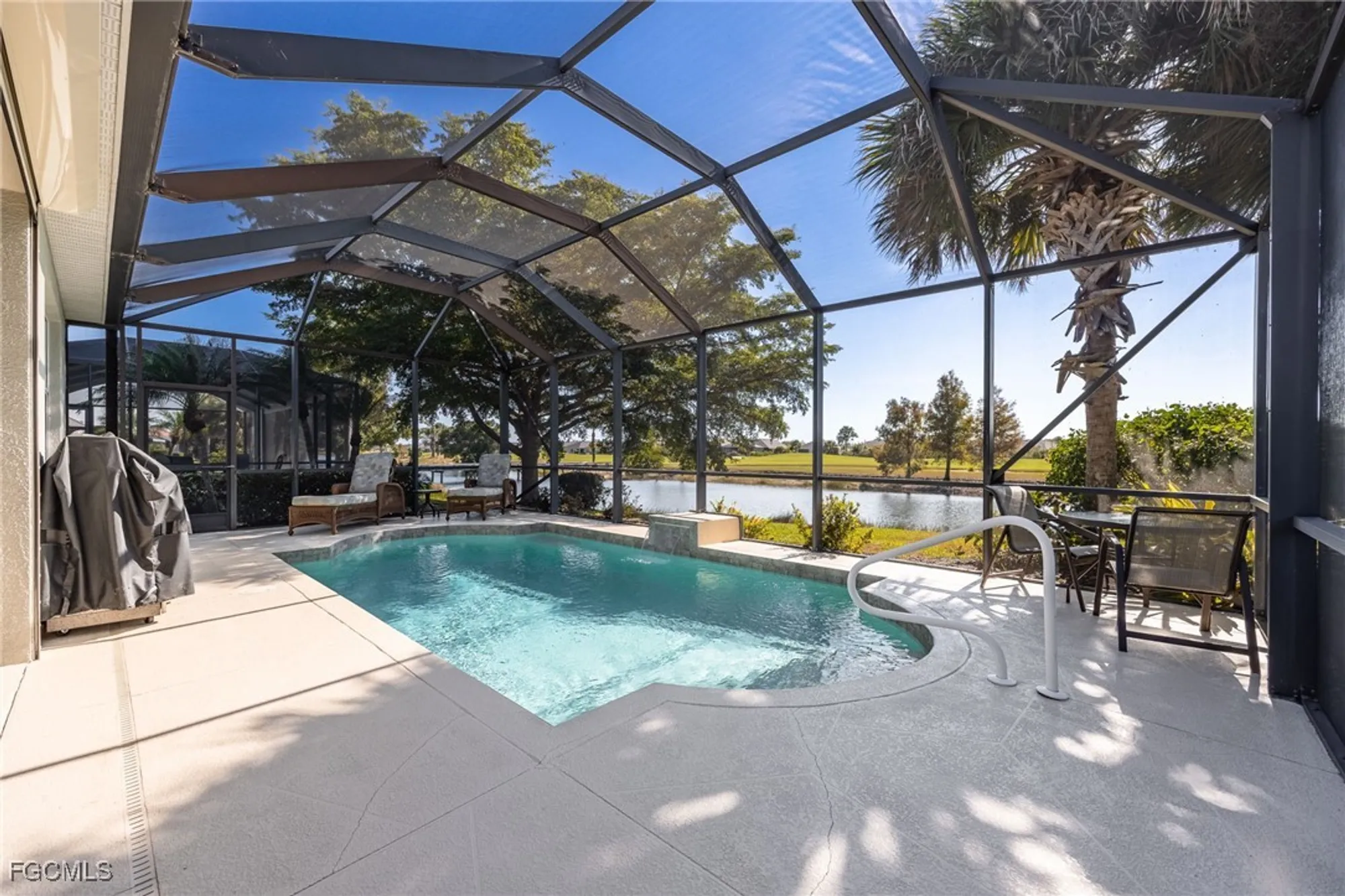 Property Slideshow image 14 of 48 | 3216 magnolia landing ln, North Fort Myers, FL, 33917