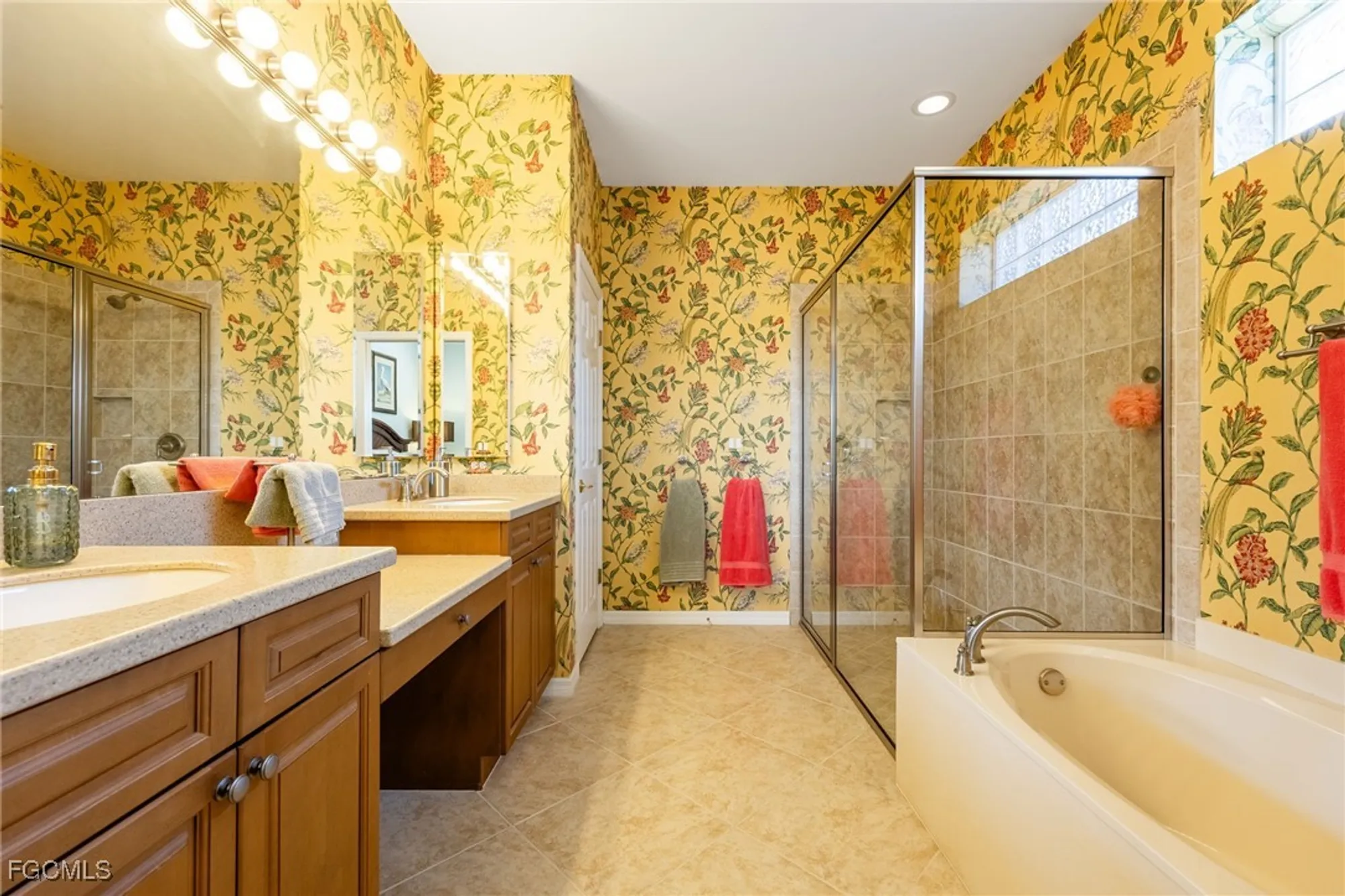 Property Slideshow image 27 of 48 | 3216 magnolia landing ln, North Fort Myers, FL, 33917