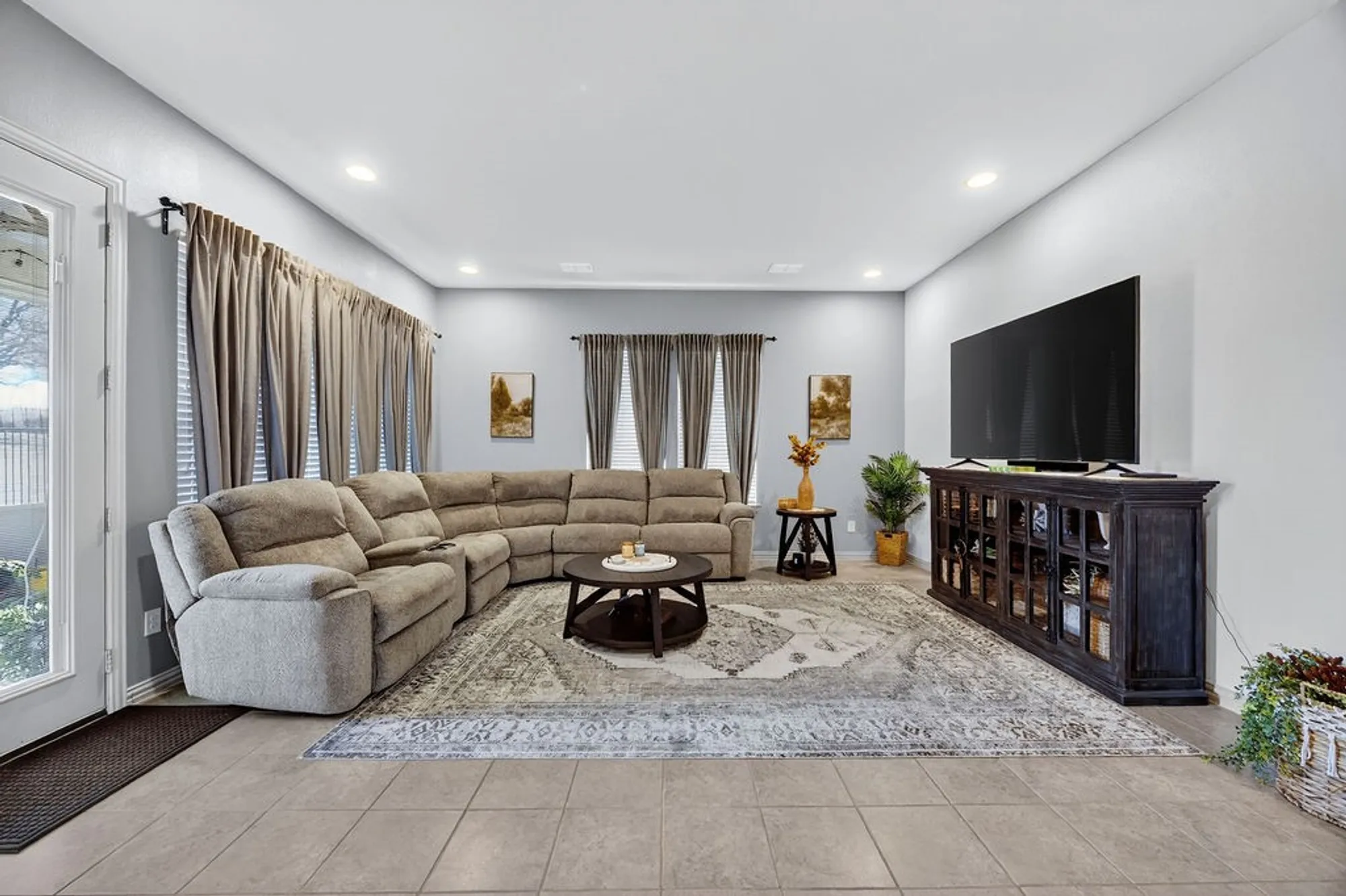 Property Slideshow image 14 of 38 | 2801 vista azul pl 2801, Mansfield, TX, 76063