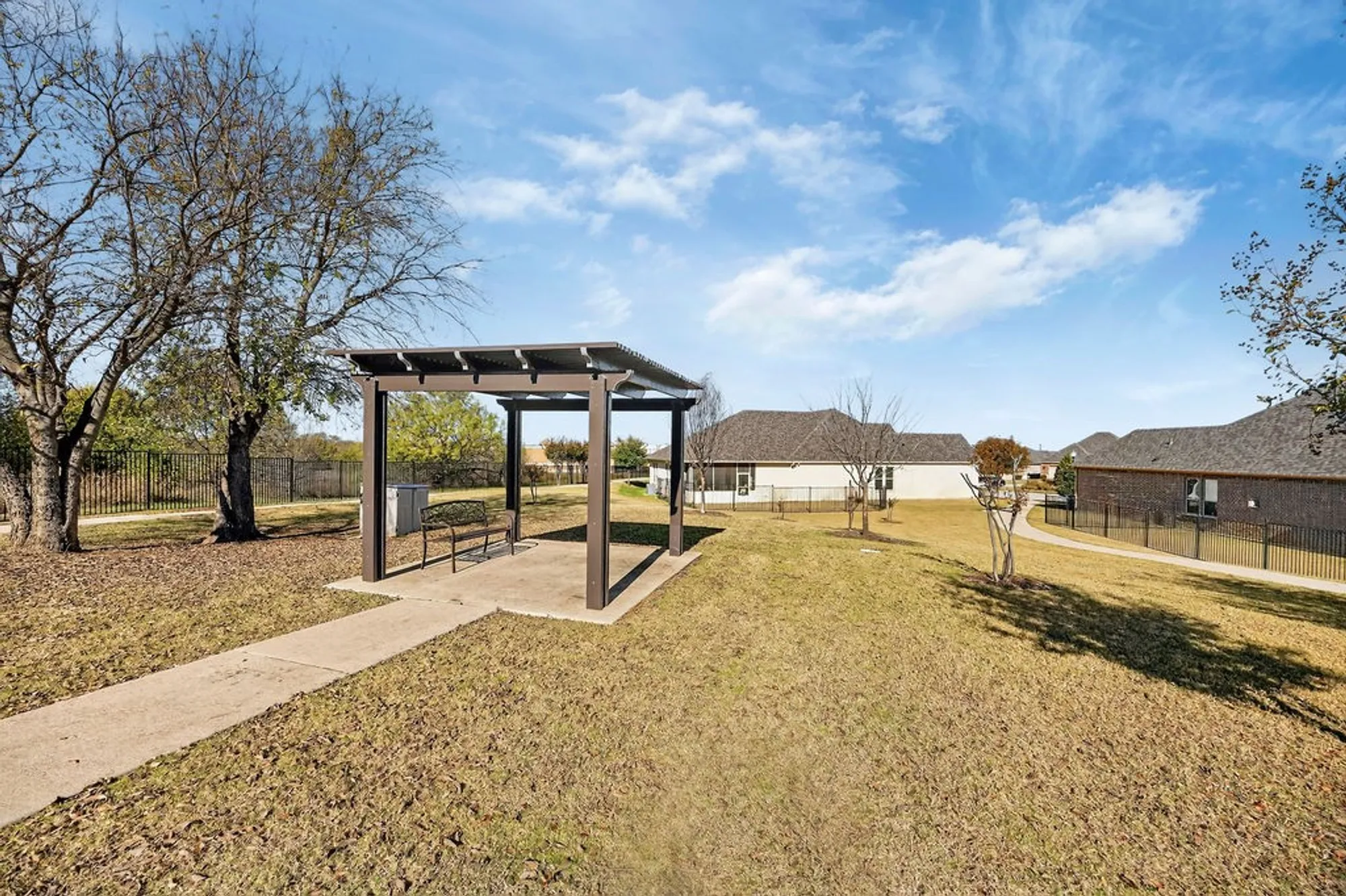 Property Slideshow image 34 of 38 | 2801 vista azul pl 2801, Mansfield, TX, 76063
