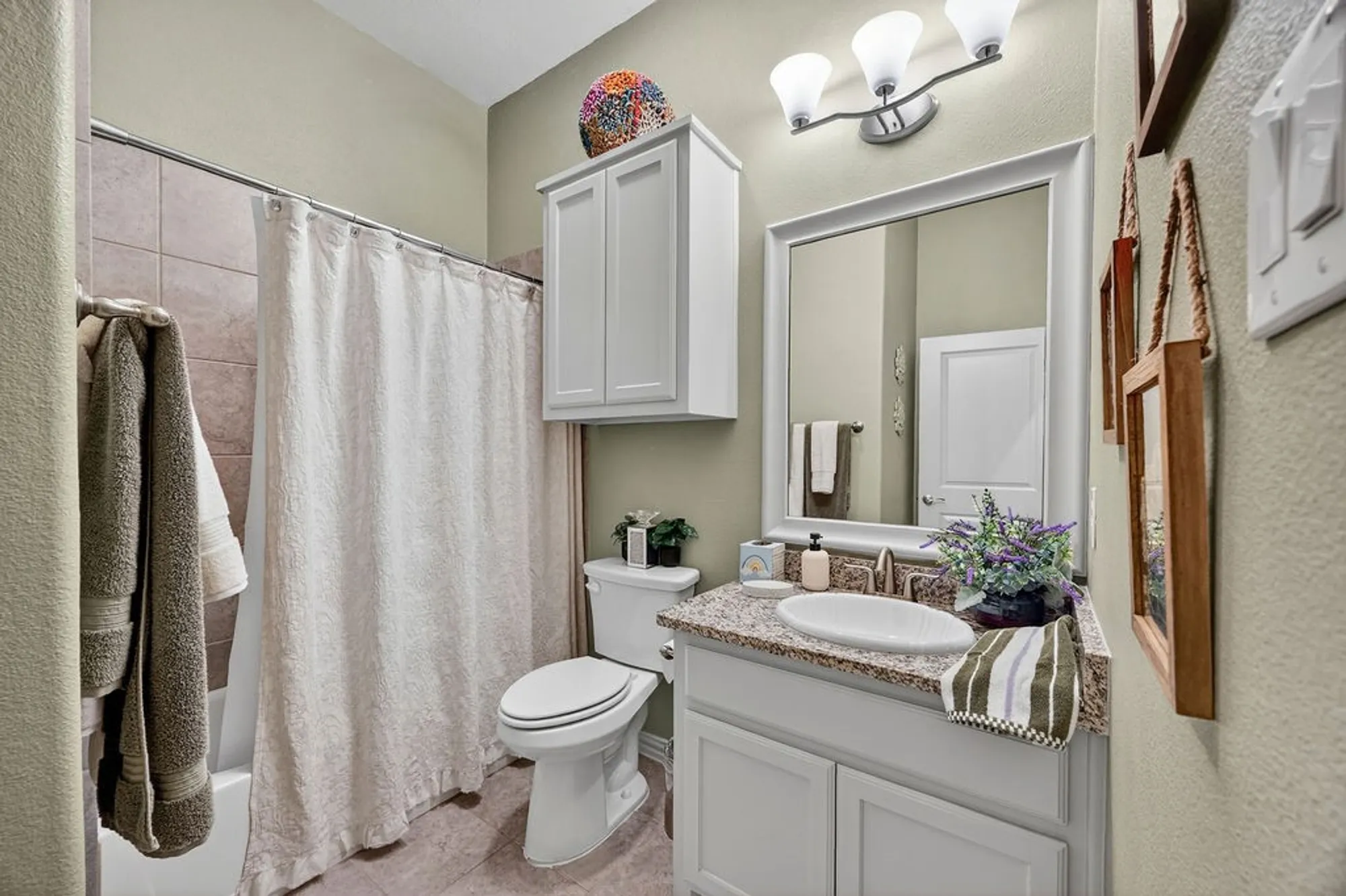 Property Slideshow image 30 of 38 | 2801 vista azul pl 2801, Mansfield, TX, 76063