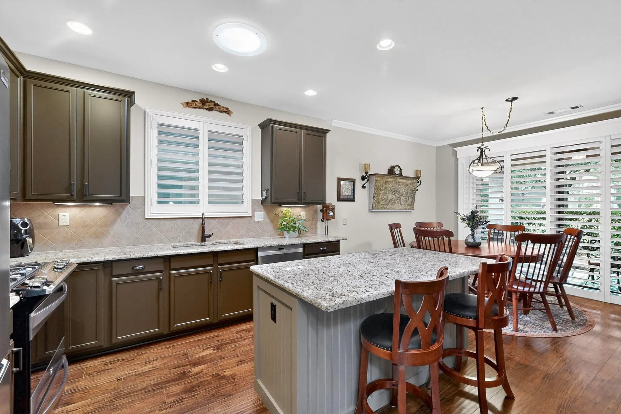 Property Slideshow image 10 of 40 | 9100 perimeter st, Denton, TX, 76207