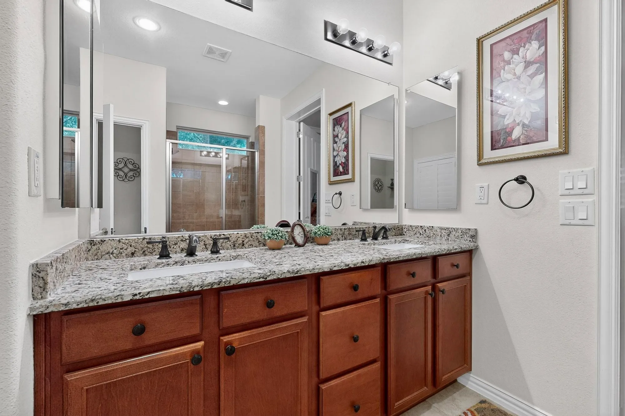 Property Slideshow image 20 of 40 | 9100 perimeter st, Denton, TX, 76207