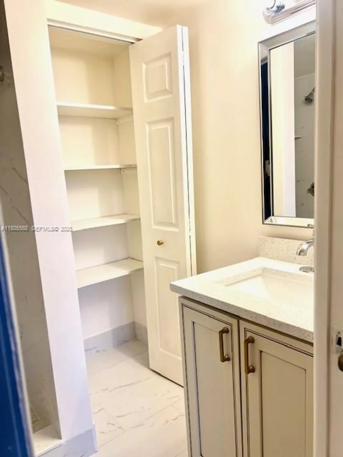 Property Slideshow image 19 of 25 | 6070 nw 64th ave apt 103, Tamarac, FL, 33319