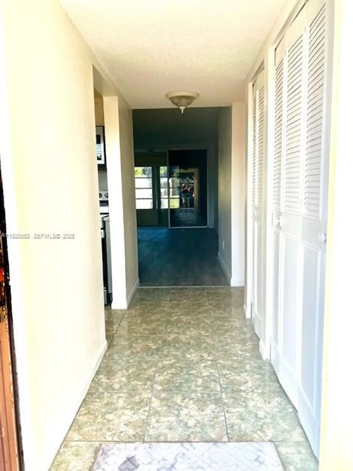 Property Slideshow image 4 of 25 | 6070 nw 64th ave apt 103, Tamarac, FL, 33319