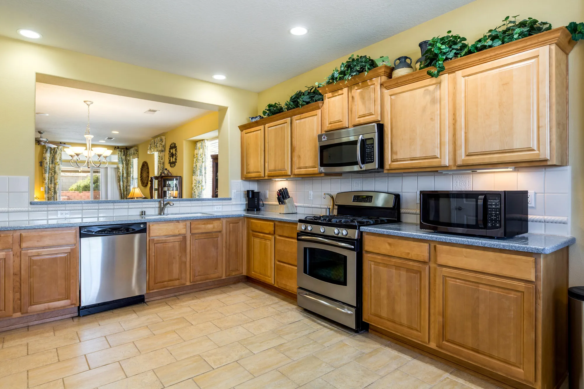 Property Slideshow image 13 of 30 | 741 promenade trl, Los Lunas, NM, 87031