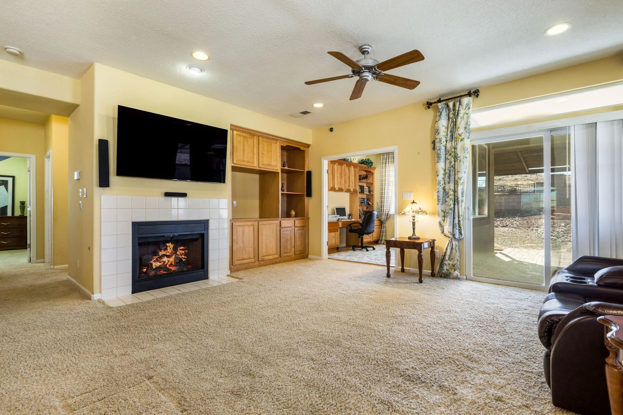Property Slideshow image 7 of 30 | 741 promenade trl, Los Lunas, NM, 87031