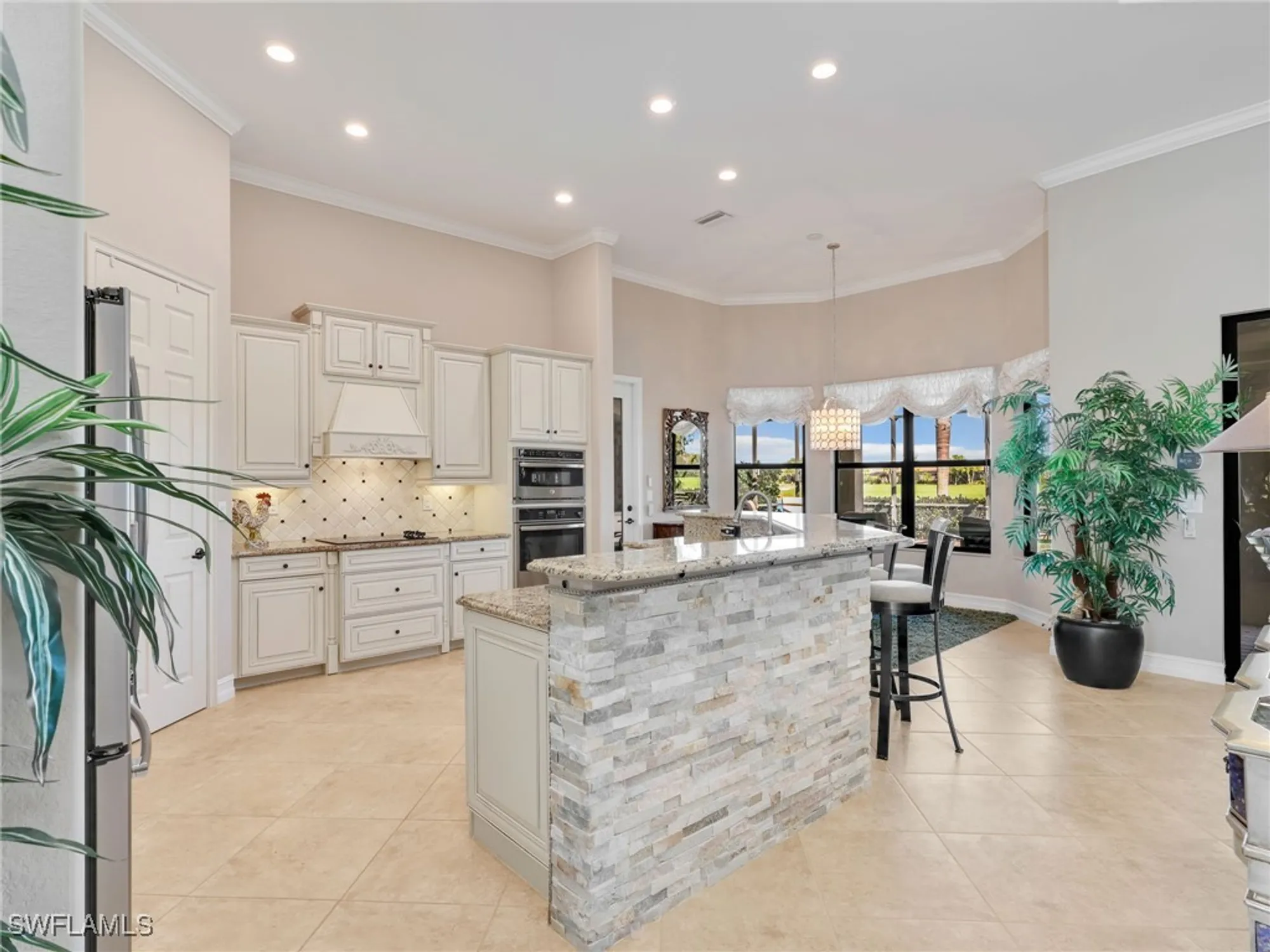 Property Slideshow image 14 of 48 | 28643 lisburn ct, Bonita Springs, FL, 34135