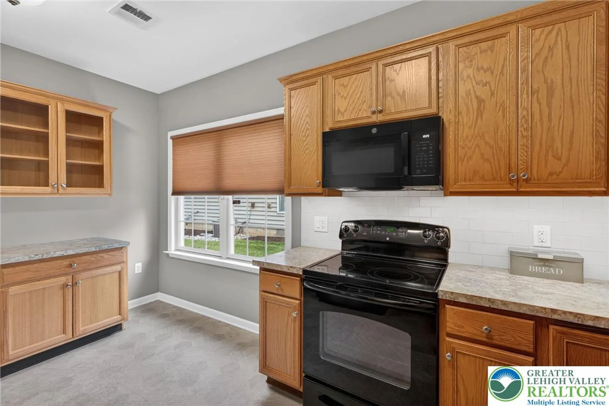 Property Slideshow image 32 of 49 | 5411 congress way, Bethlehem, PA, 18017