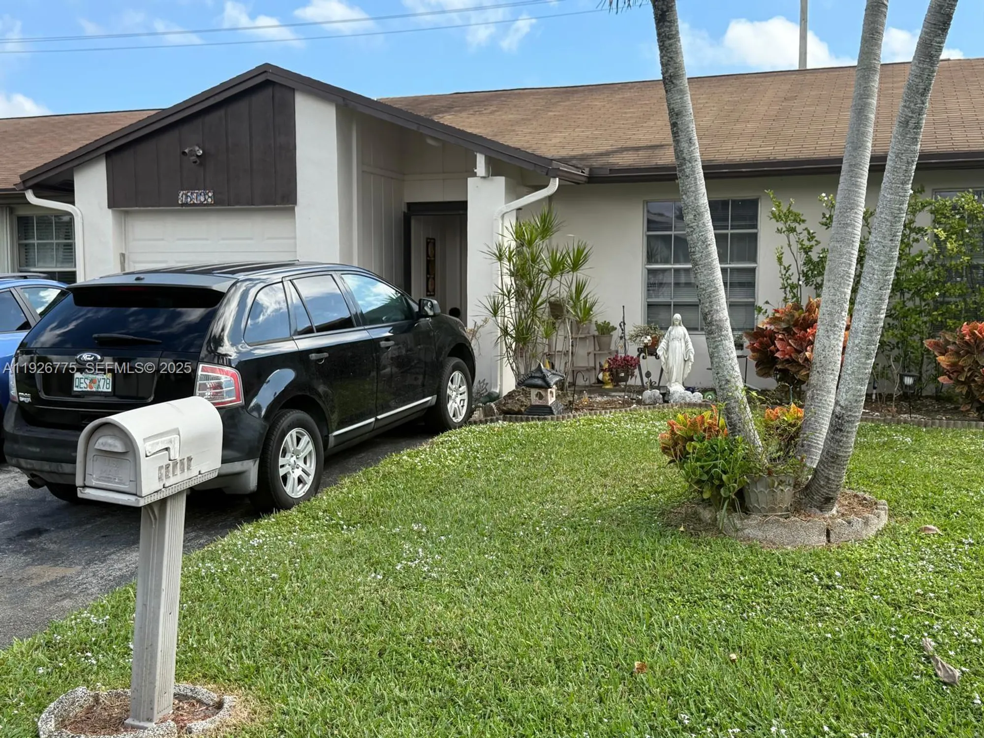 Property Slideshow image 1 of 35 | 15708 bottlebrush cir, Delray Beach, FL, 33484