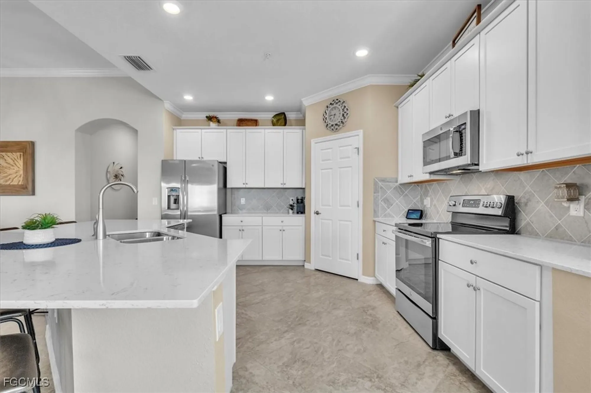 Property Slideshow image 16 of 50 | 10512 casella way apt 201, Fort Myers, FL, 33913