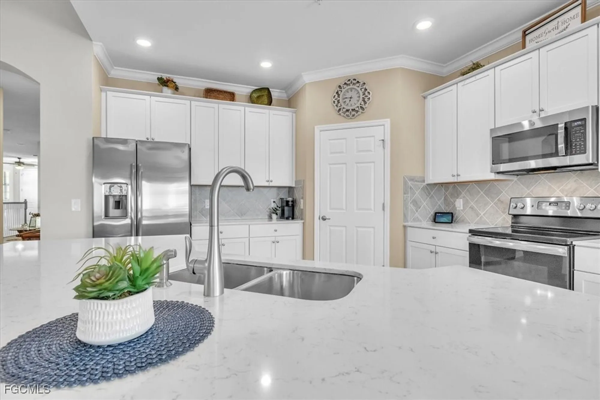 Property Slideshow image 19 of 50 | 10512 casella way apt 201, Fort Myers, FL, 33913