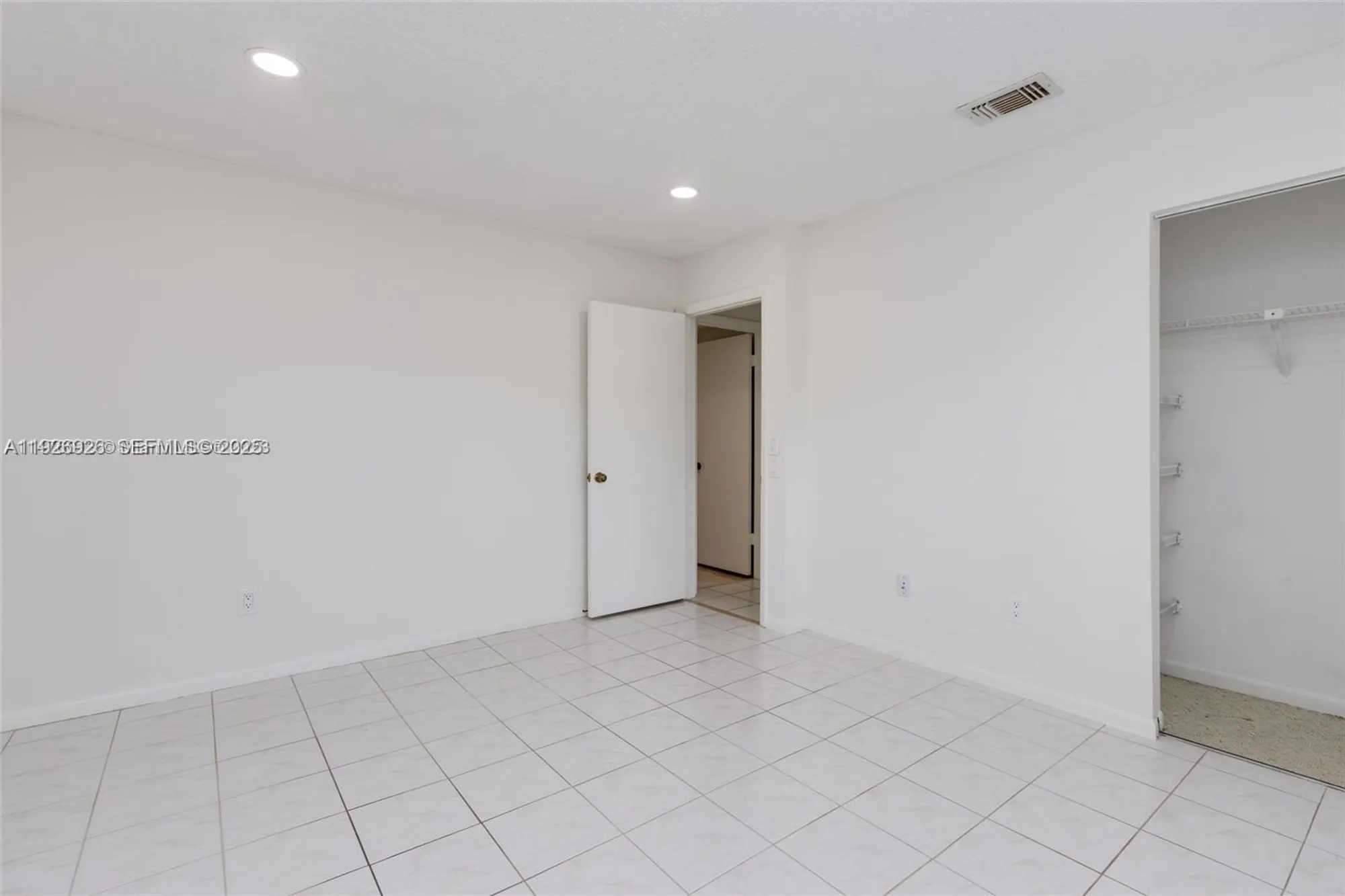 Property Slideshow image 16 of 24 | 21529 cypress hammock dr 35j, Boca Raton, FL, 33428