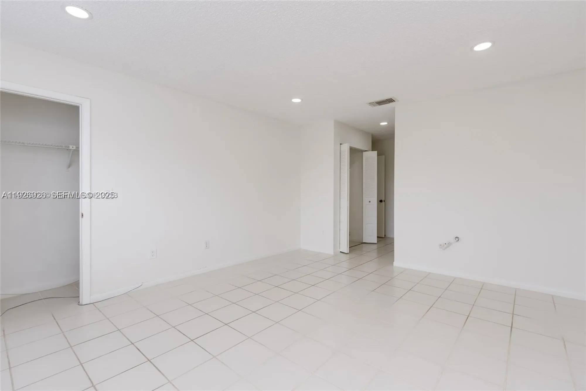 Property Slideshow image 20 of 24 | 21529 cypress hammock dr 35j, Boca Raton, FL, 33428