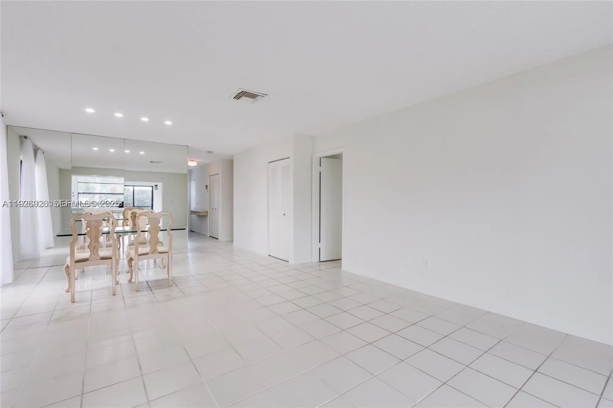 Property Slideshow image 9 of 24 | 21529 cypress hammock dr 35j, Boca Raton, FL, 33428