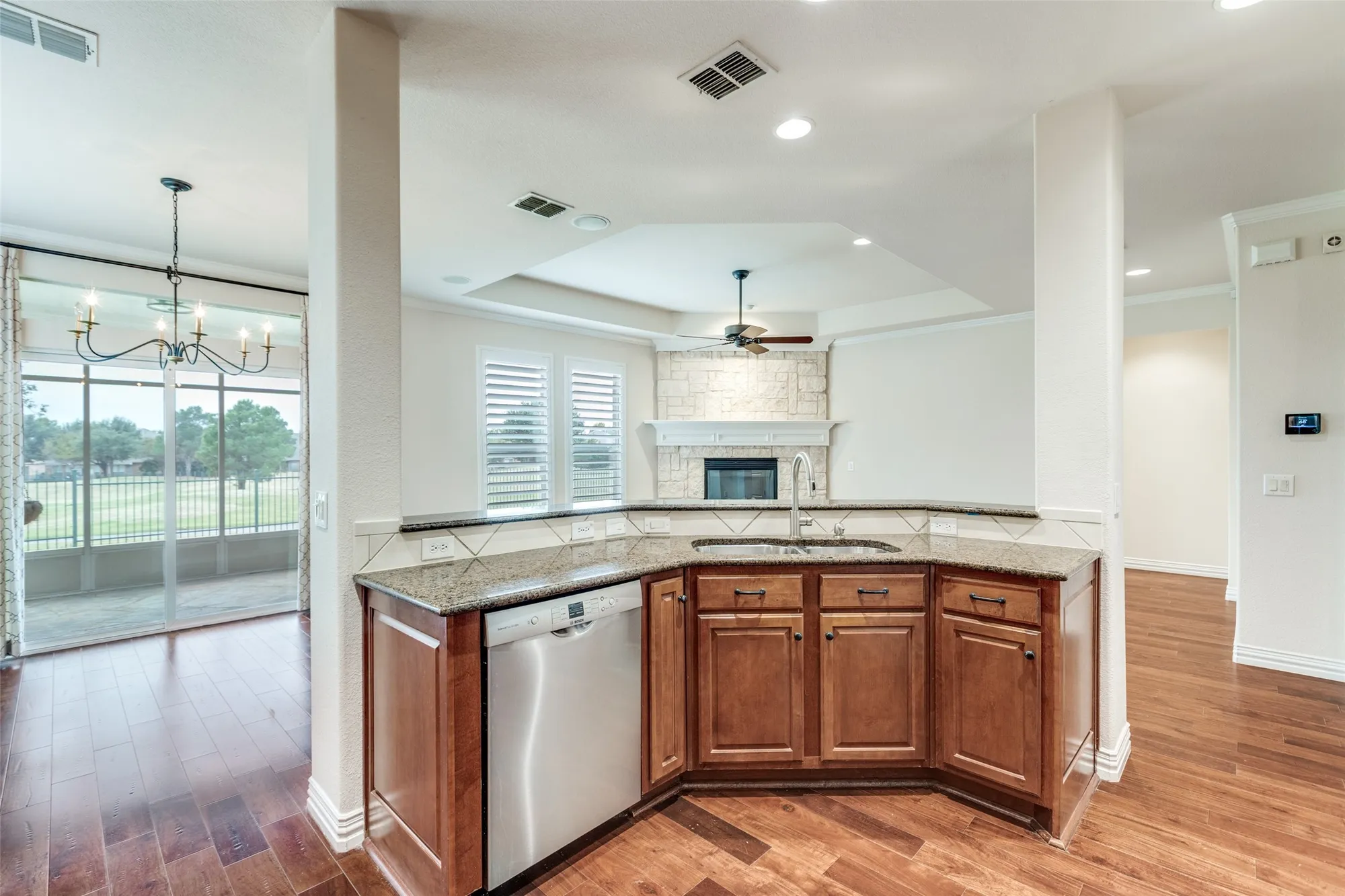 Property Slideshow image 12 of 38 | 353 burnswick isles way, Frisco, TX, 75036