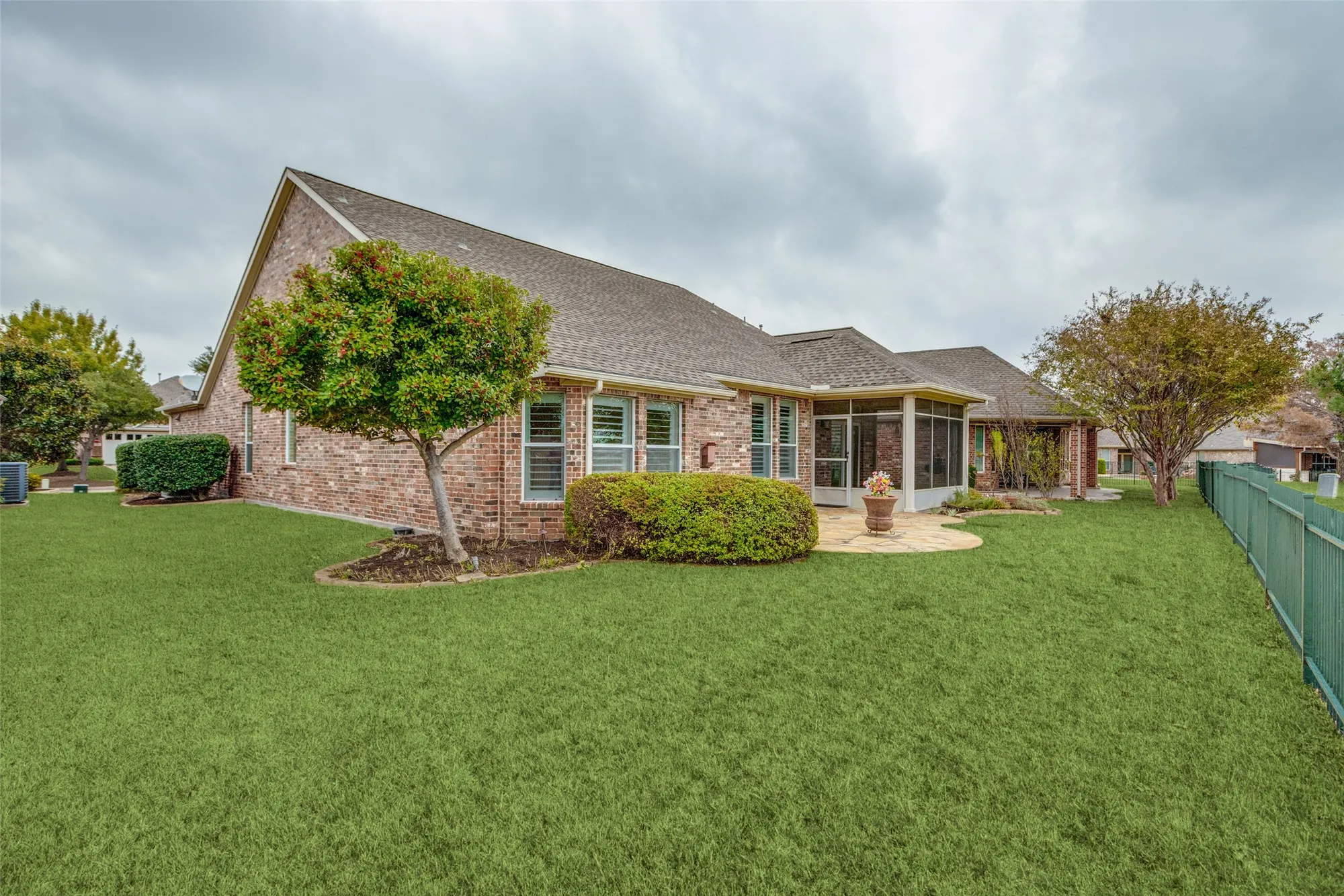 Property Slideshow image 31 of 38 | 353 burnswick isles way, Frisco, TX, 75036