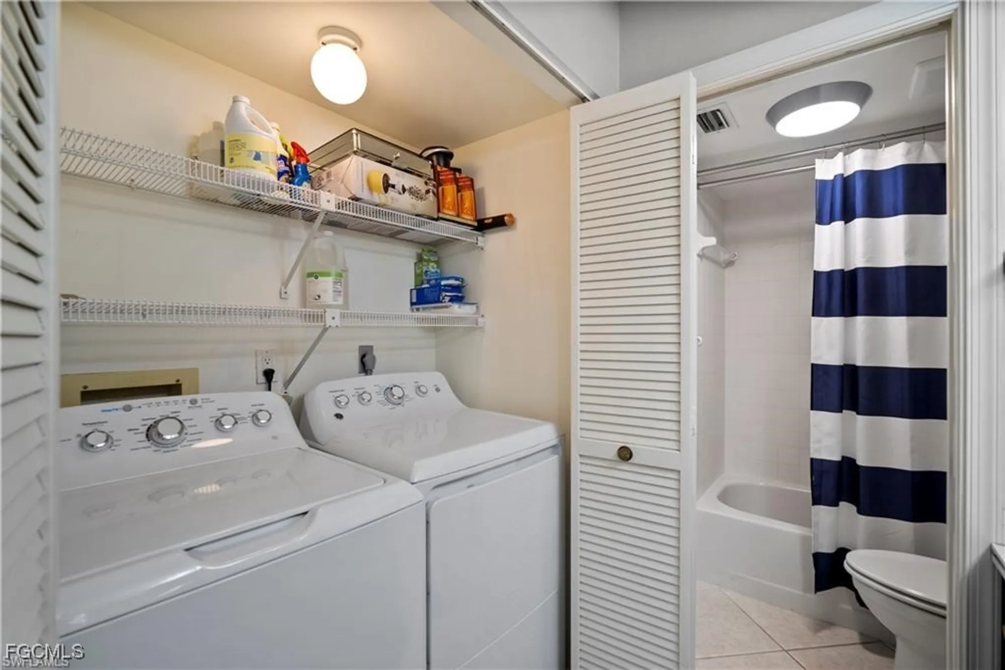 Property Slideshow image 16 of 44 | 7430 lake breeze dr apt 402, Fort Myers, FL, 33907