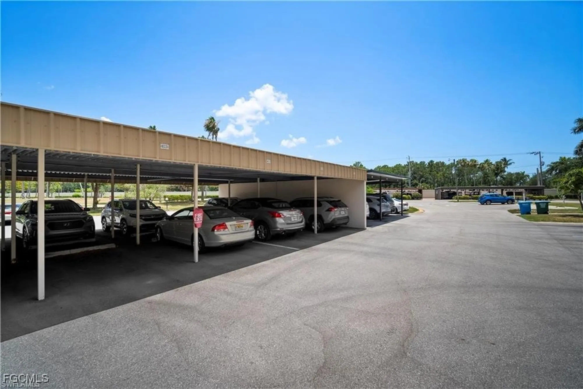 Property Slideshow image 20 of 44 | 7430 lake breeze dr apt 402, Fort Myers, FL, 33907