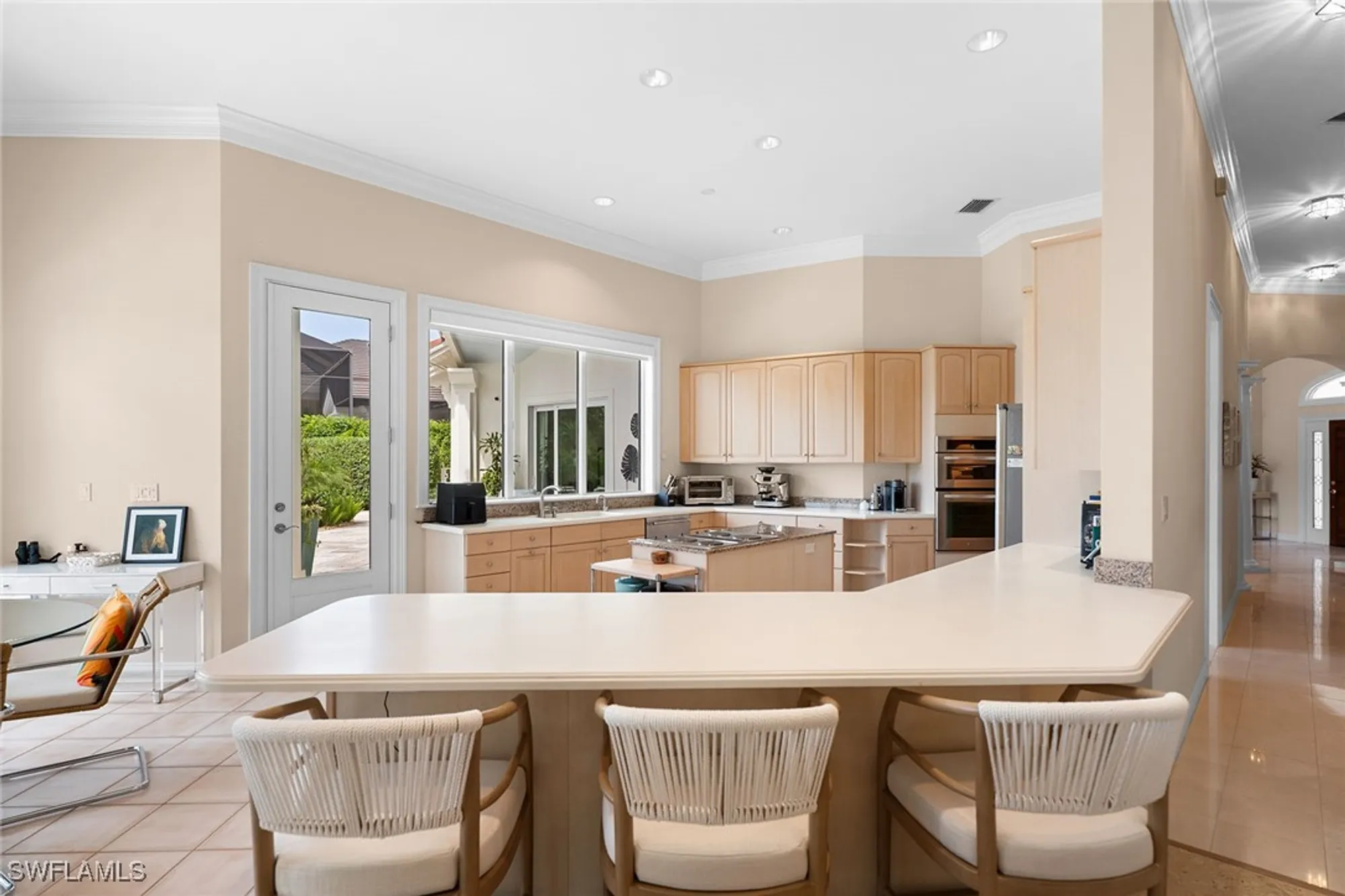 Property Slideshow image 11 of 45 | 709 jamestown ln, Naples, FL, 34108