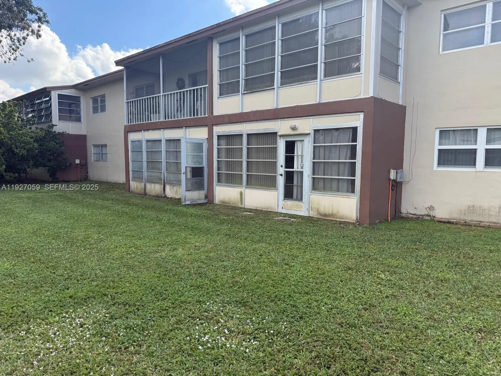 Property Slideshow image 6 of 17 | 7605 nw 5th ct apt 102, Margate, FL, 33063