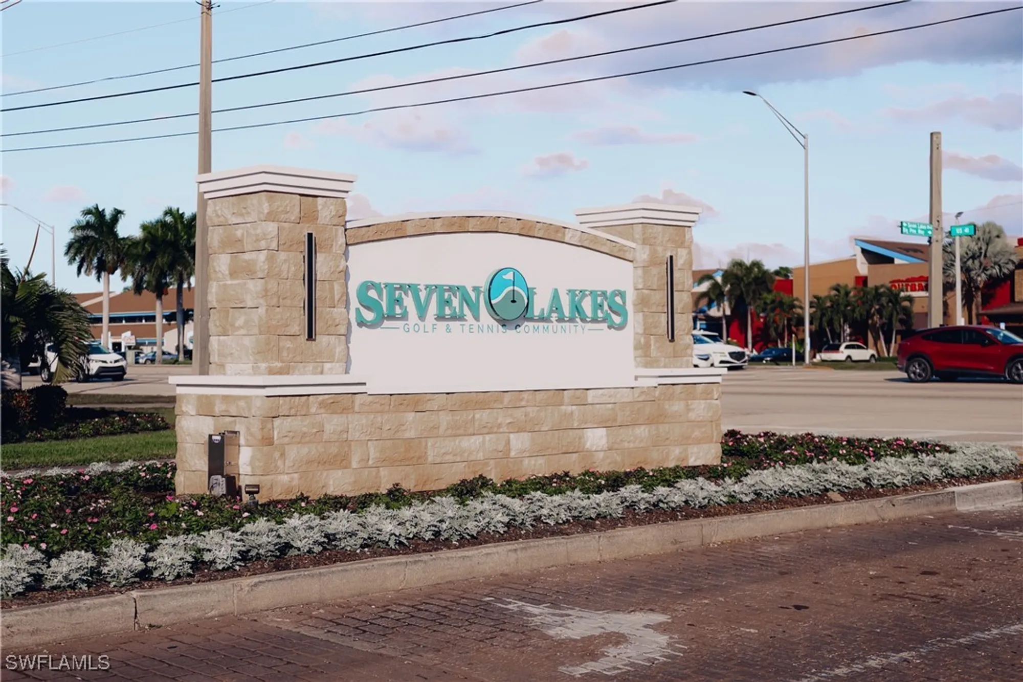 Property Slideshow image 18 of 31 | 1724 pine valley dr 201, Fort Myers, FL, 33907