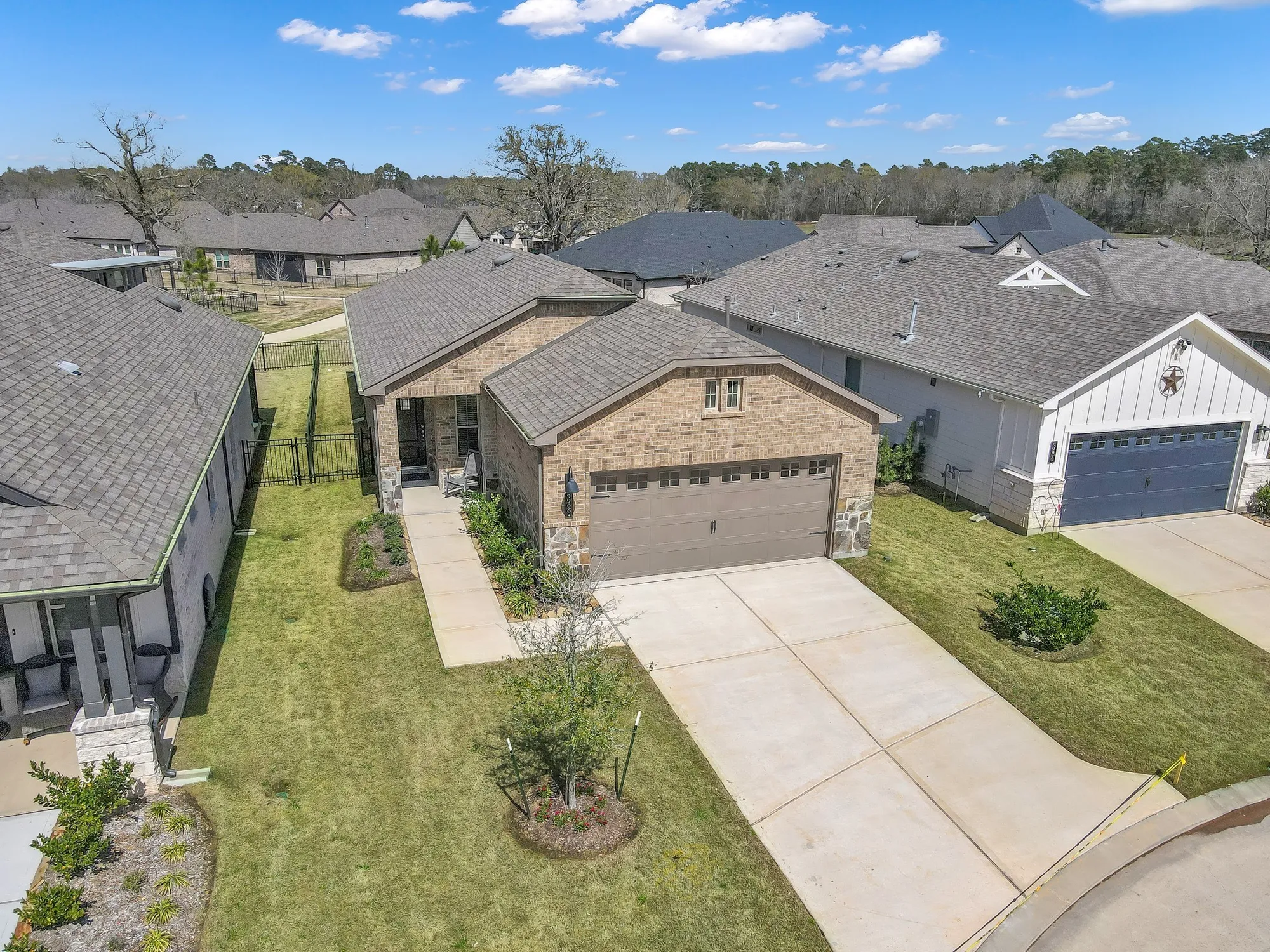 Property Slideshow image 26 of 28 | 9906 monarch landing cv, Willis, TX, 77318