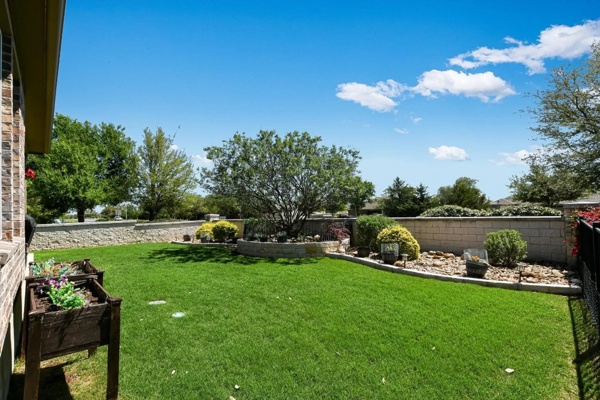 Property Slideshow image 27 of 30 | 603 archer ln, Georgetown, TX, 78633