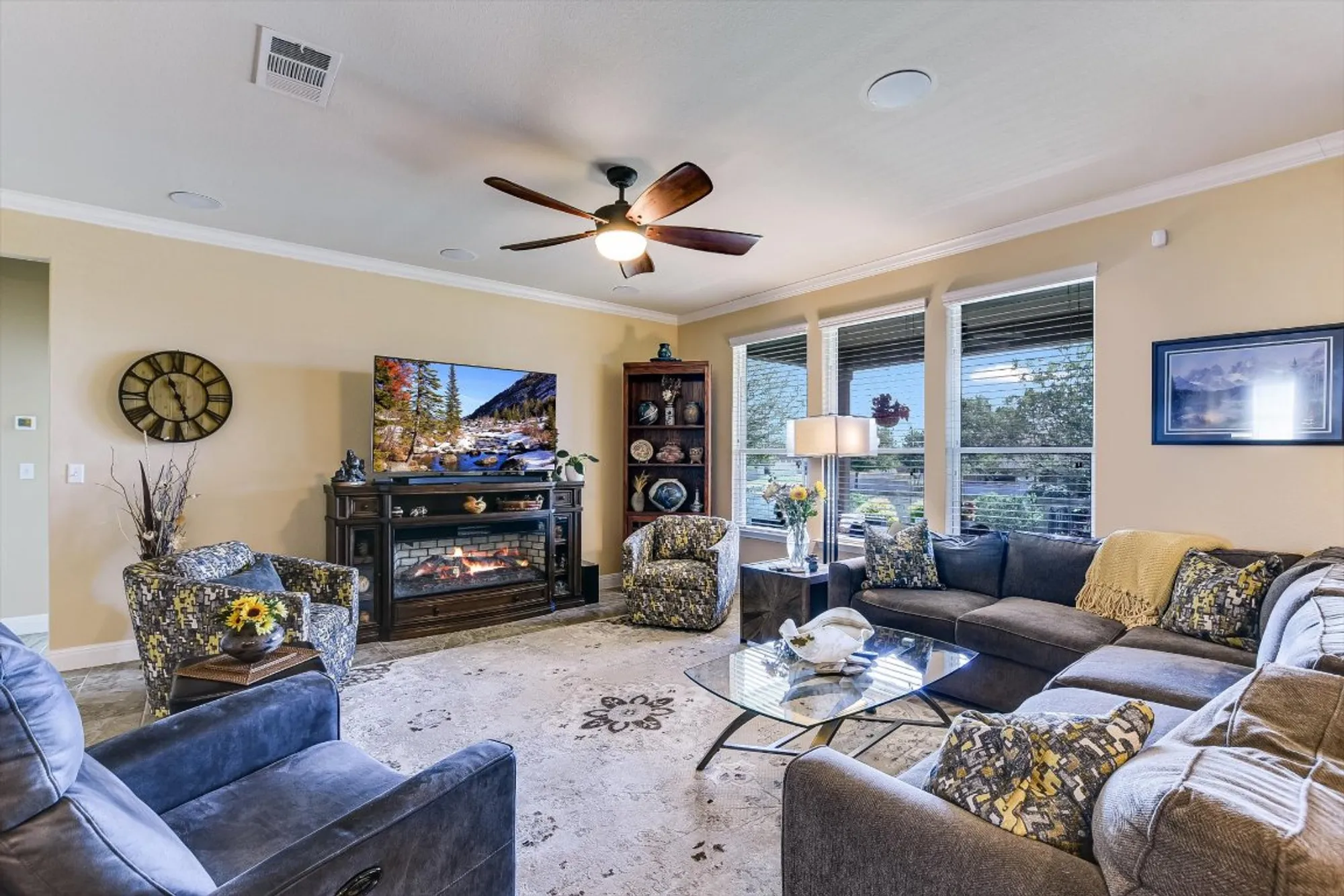 Property Slideshow image 4 of 30 | 603 archer ln, Georgetown, TX, 78633