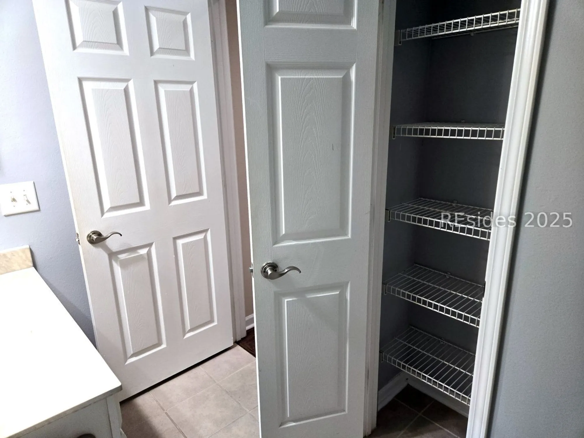 Property Slideshow image 10 of 35 | 380 marshland rd c25, Hilton Head Island, SC, 29926