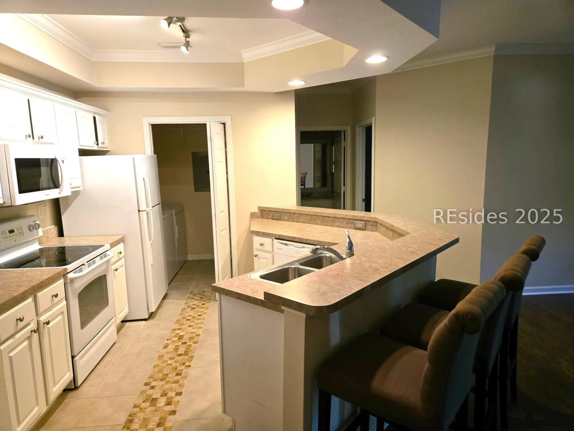 Property Slideshow image 5 of 35 | 380 marshland rd c25, Hilton Head Island, SC, 29926