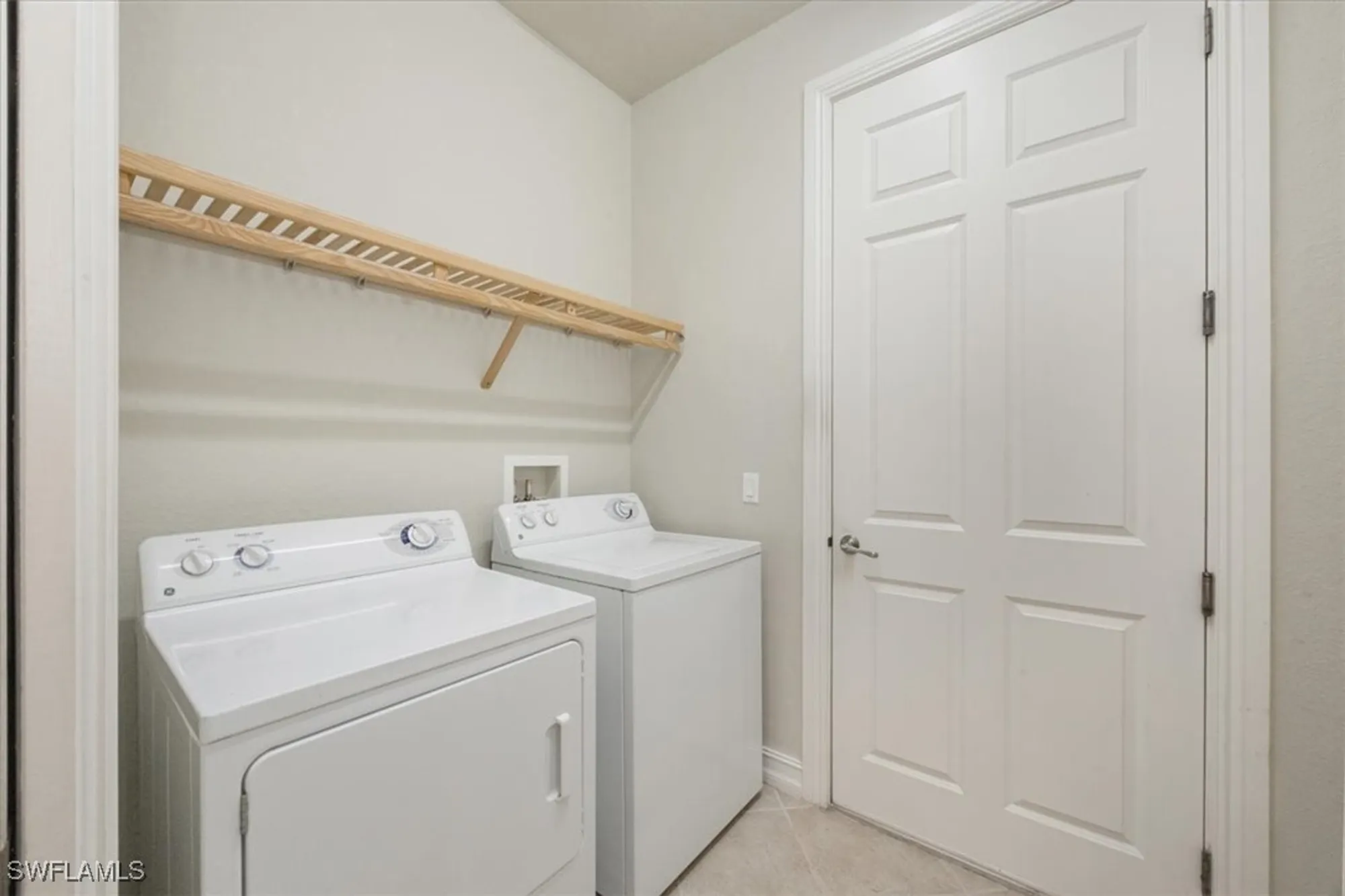 Property Slideshow image 21 of 32 | 9111 chula vista st # 116, Naples, FL, 34113