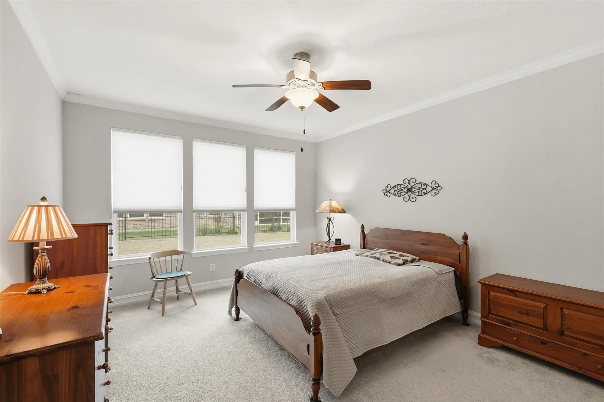Property Slideshow image 16 of 40 | 1681 port royal ln, Frisco, TX, 75036