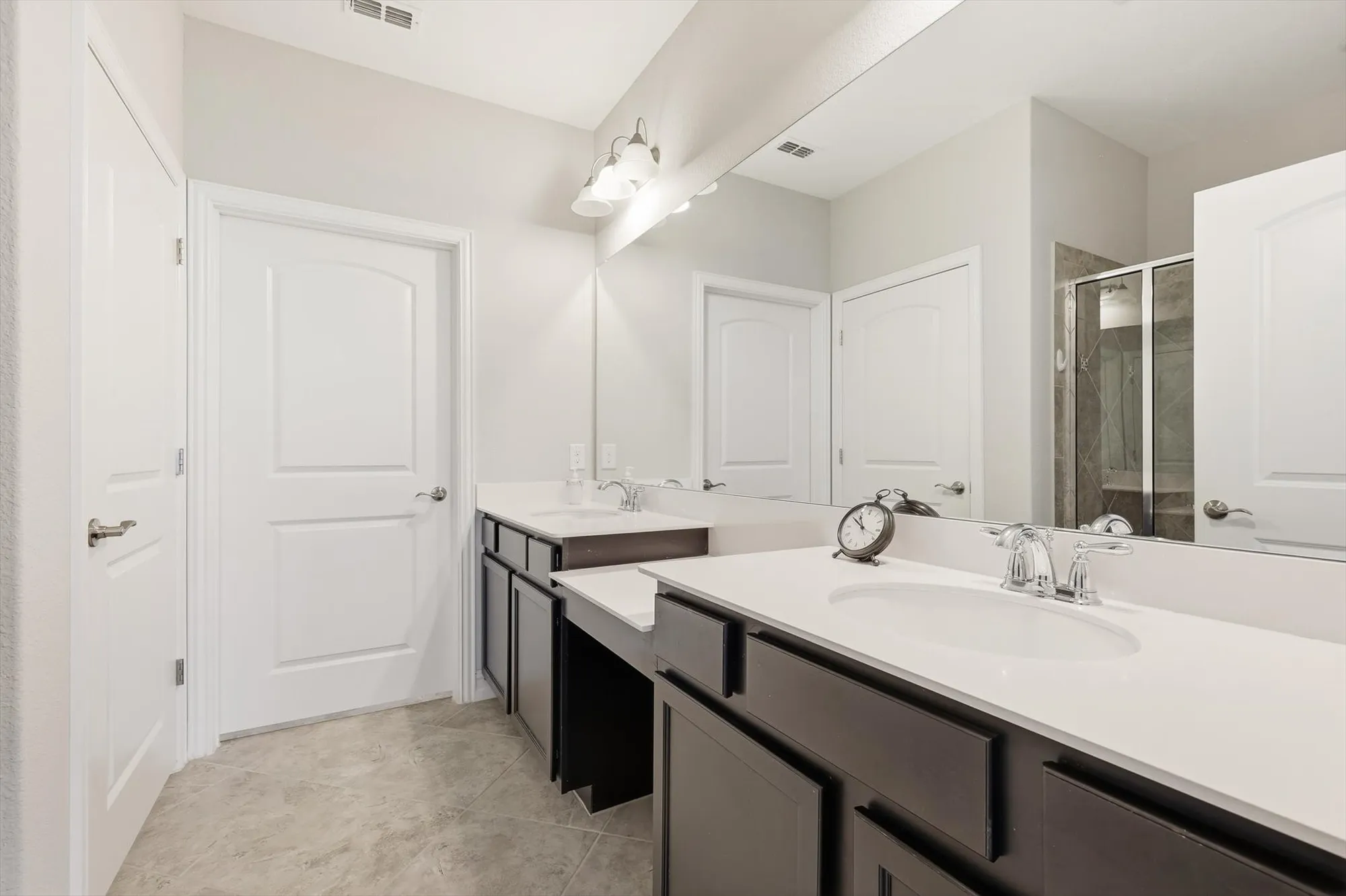 Property Slideshow image 18 of 40 | 1681 port royal ln, Frisco, TX, 75036