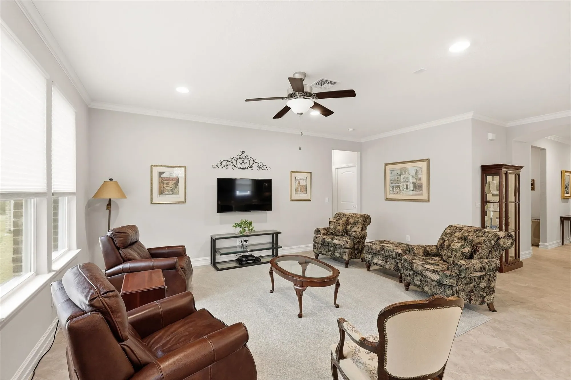 Property Slideshow image 6 of 40 | 1681 port royal ln, Frisco, TX, 75036