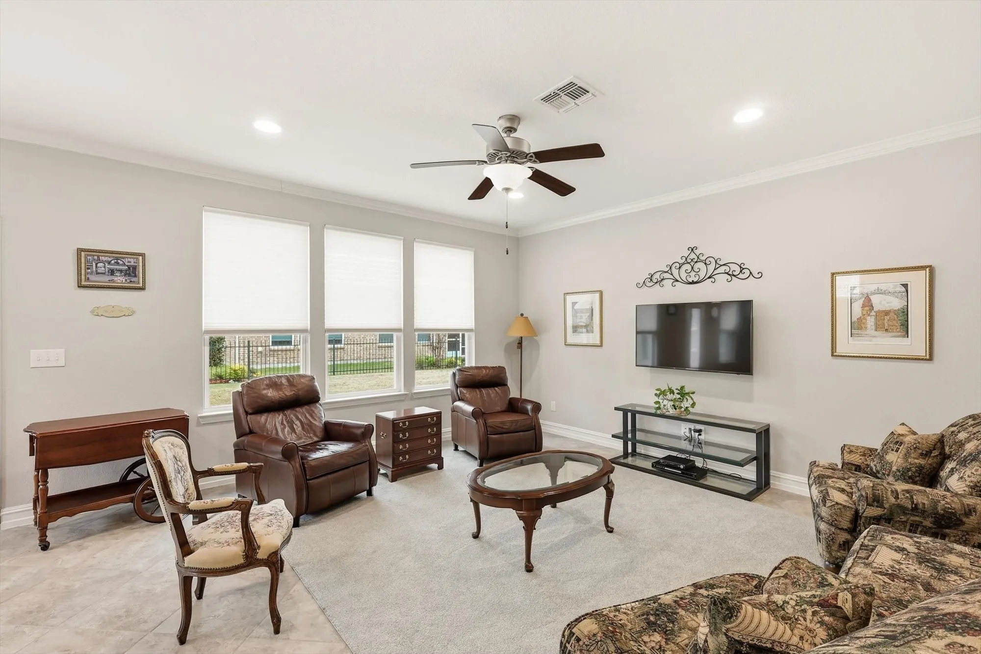 Property Slideshow image 7 of 40 | 1681 port royal ln, Frisco, TX, 75036